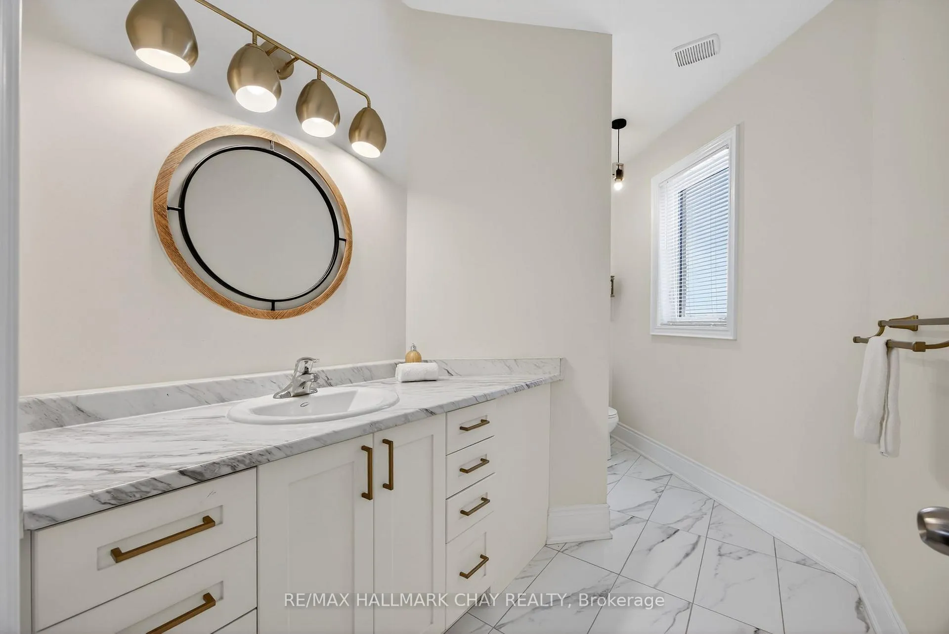Photo 34 of 13 Sanford Circle, Springwater, Centre Vespra — HOMEH