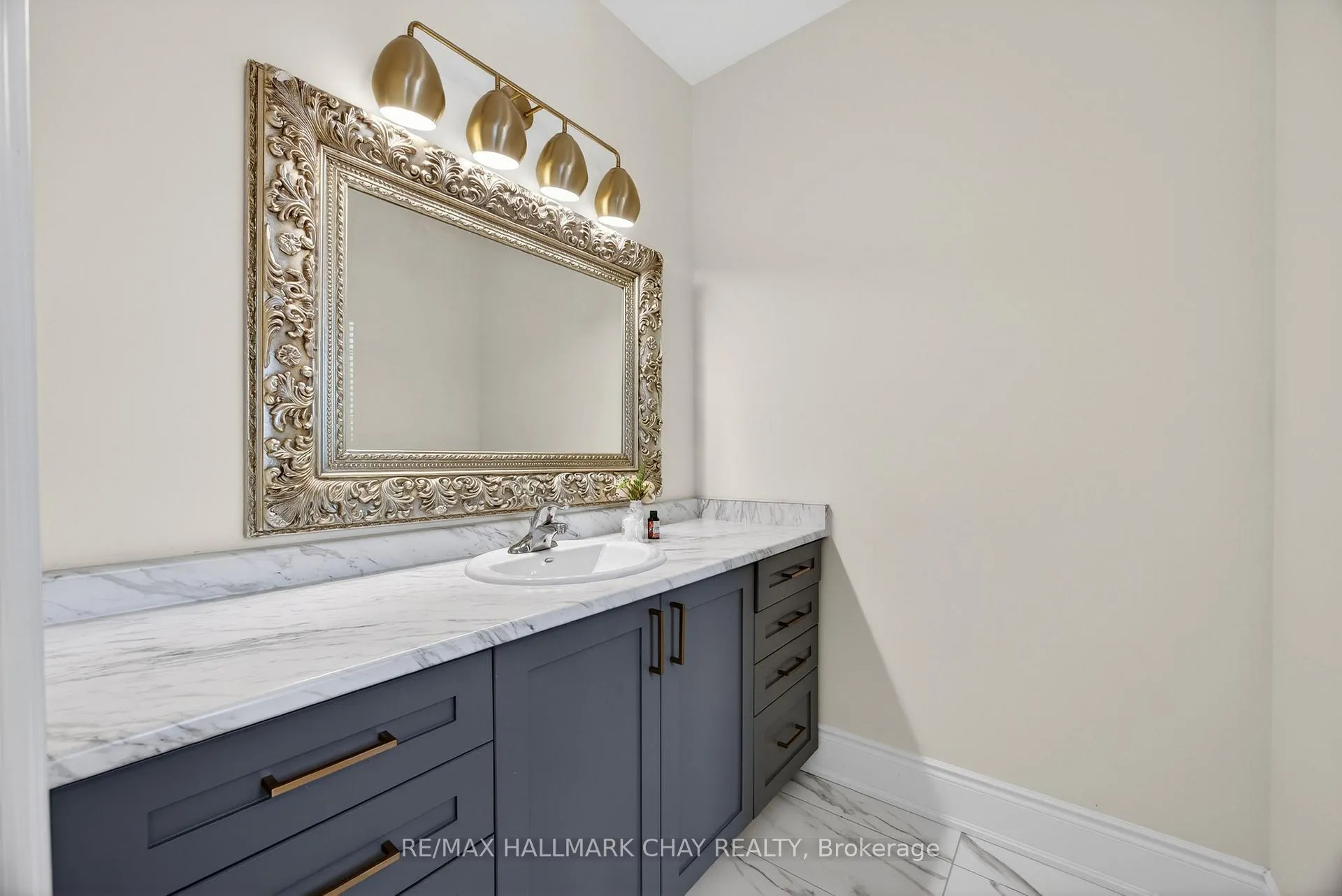 Photo 41 of 13 Sanford Circle, Springwater, Centre Vespra — HOMEH
