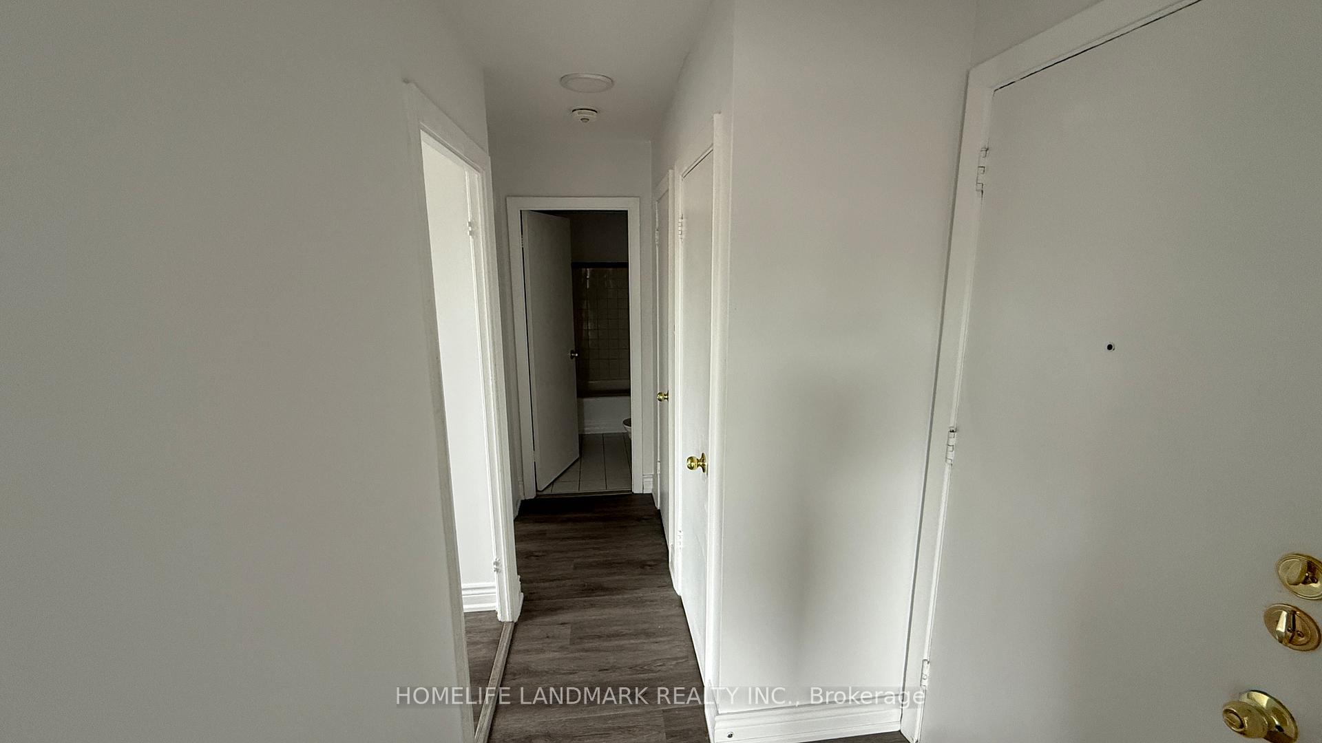 Photo 4 of Unit Unit 206, 676 Mount Pleasant Road, Toronto, Mount Pleasant West — HOMEH