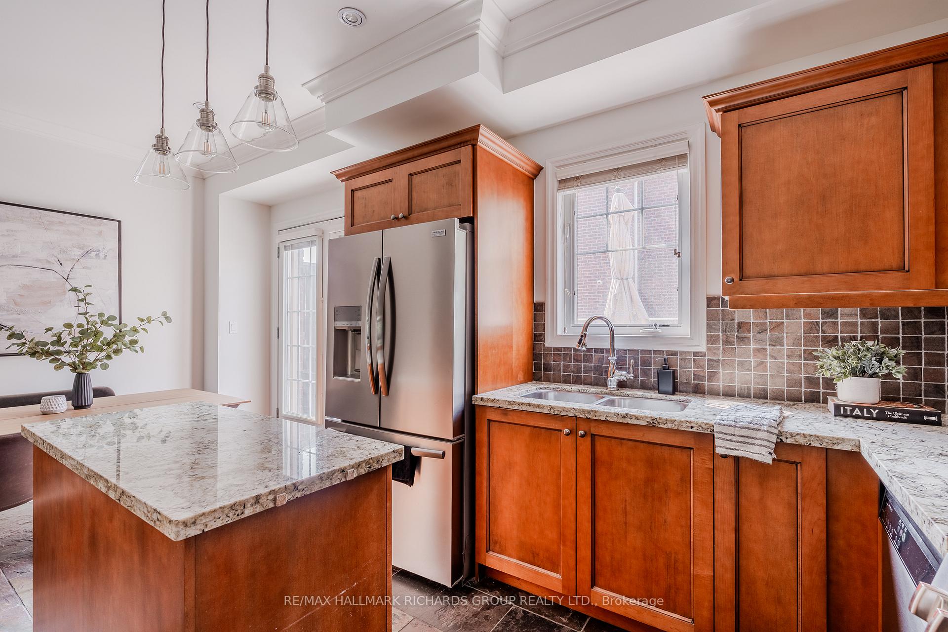 Photo 11 of 213 First Avenue, Toronto, South Riverdale — HOMEH