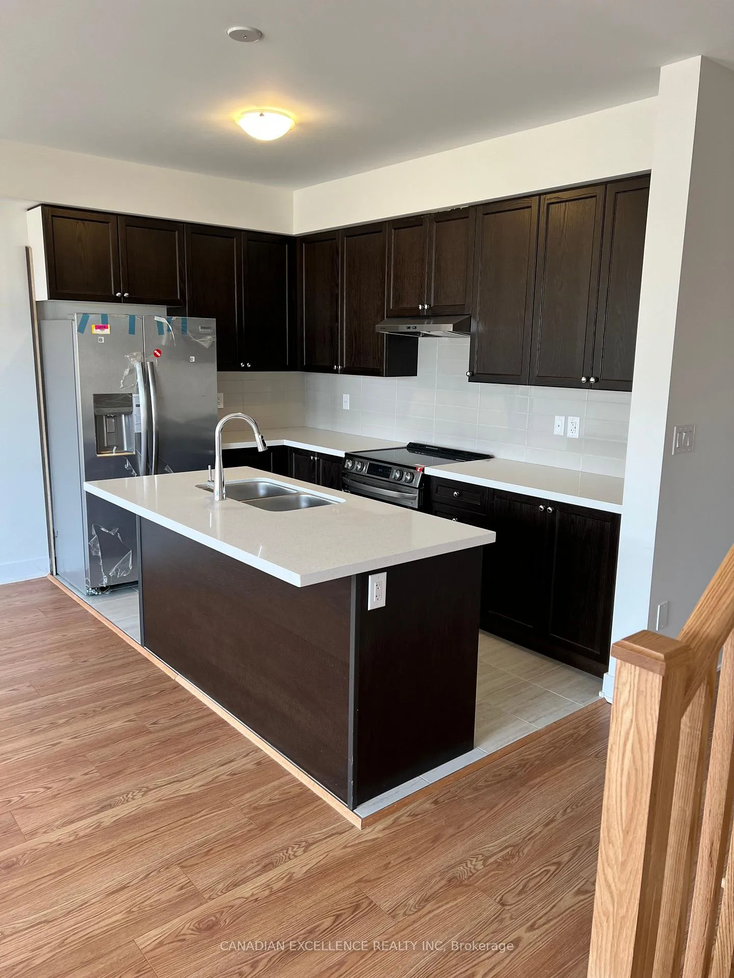 Photo 9 of 647 Pollock Grove, Peterborough, Monaghan Ward 2 — HOMEH