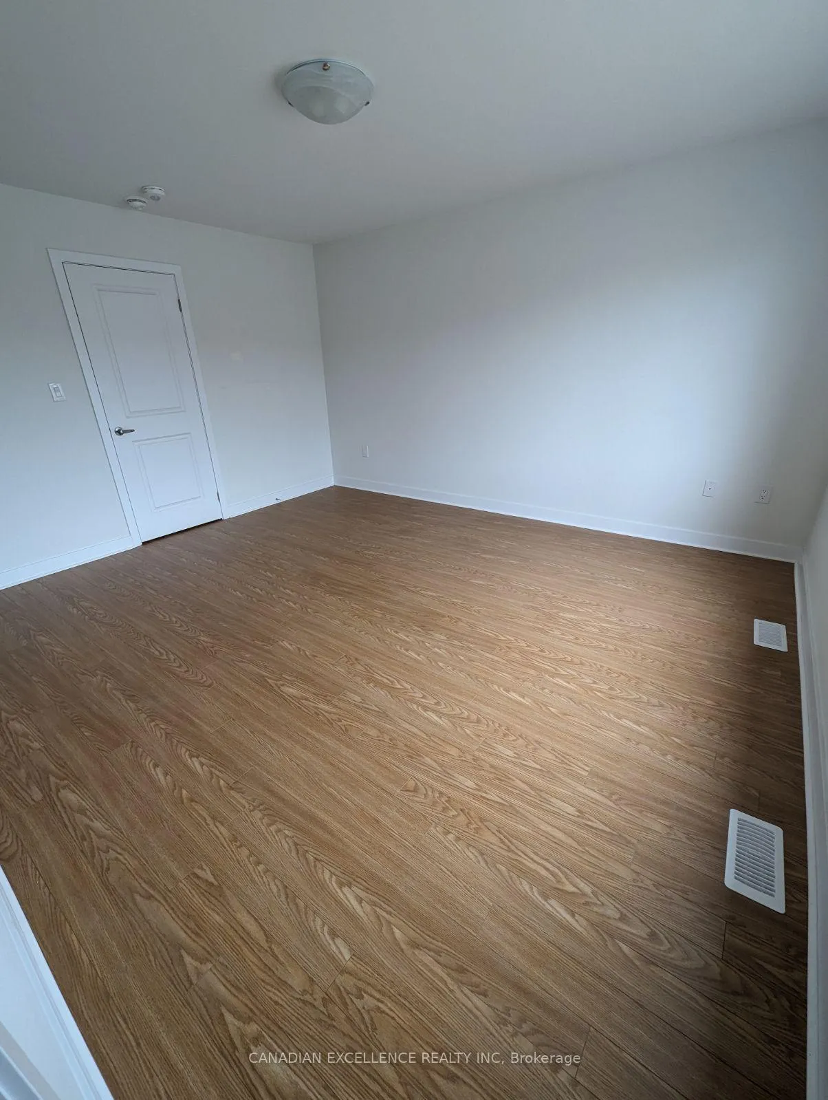 Photo 14 of 647 Pollock Grove, Peterborough, Monaghan Ward 2 — HOMEH