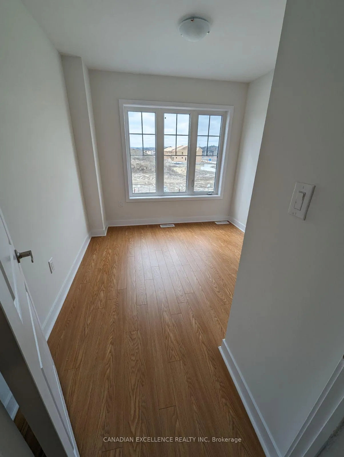 Photo 15 of 647 Pollock Grove, Peterborough, Monaghan Ward 2 — HOMEH