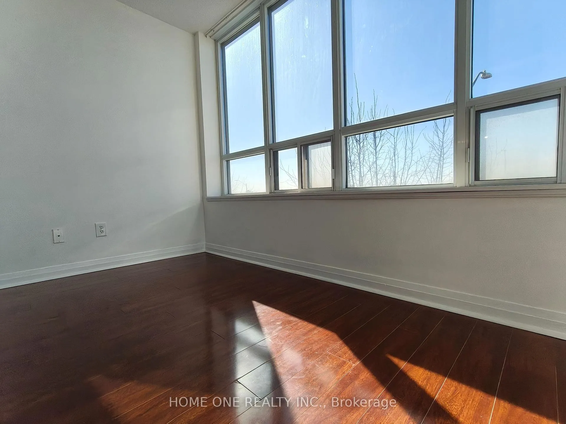 Photo 7 of Unit 315, 7363 Kennedy Road, Markham, Milliken Mills East — HOMEH