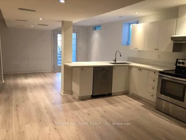Photo 2 of Unit Basement, 130 Ashdale Avenue, Toronto, Greenwood-Coxwell — HOMEH