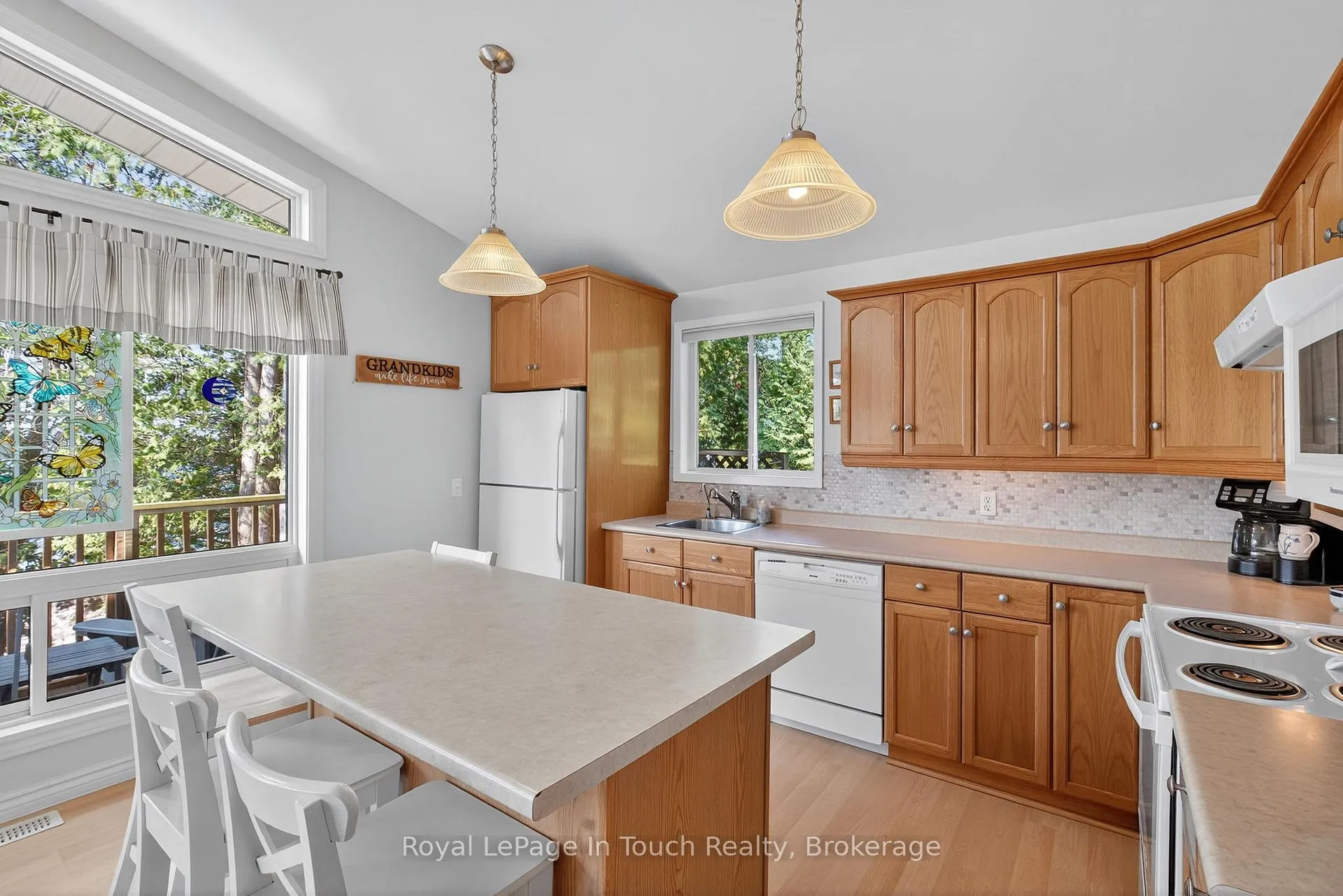 Photo 9 of 2519 Champlain Road, Tiny, Rural Tiny — HOMEH