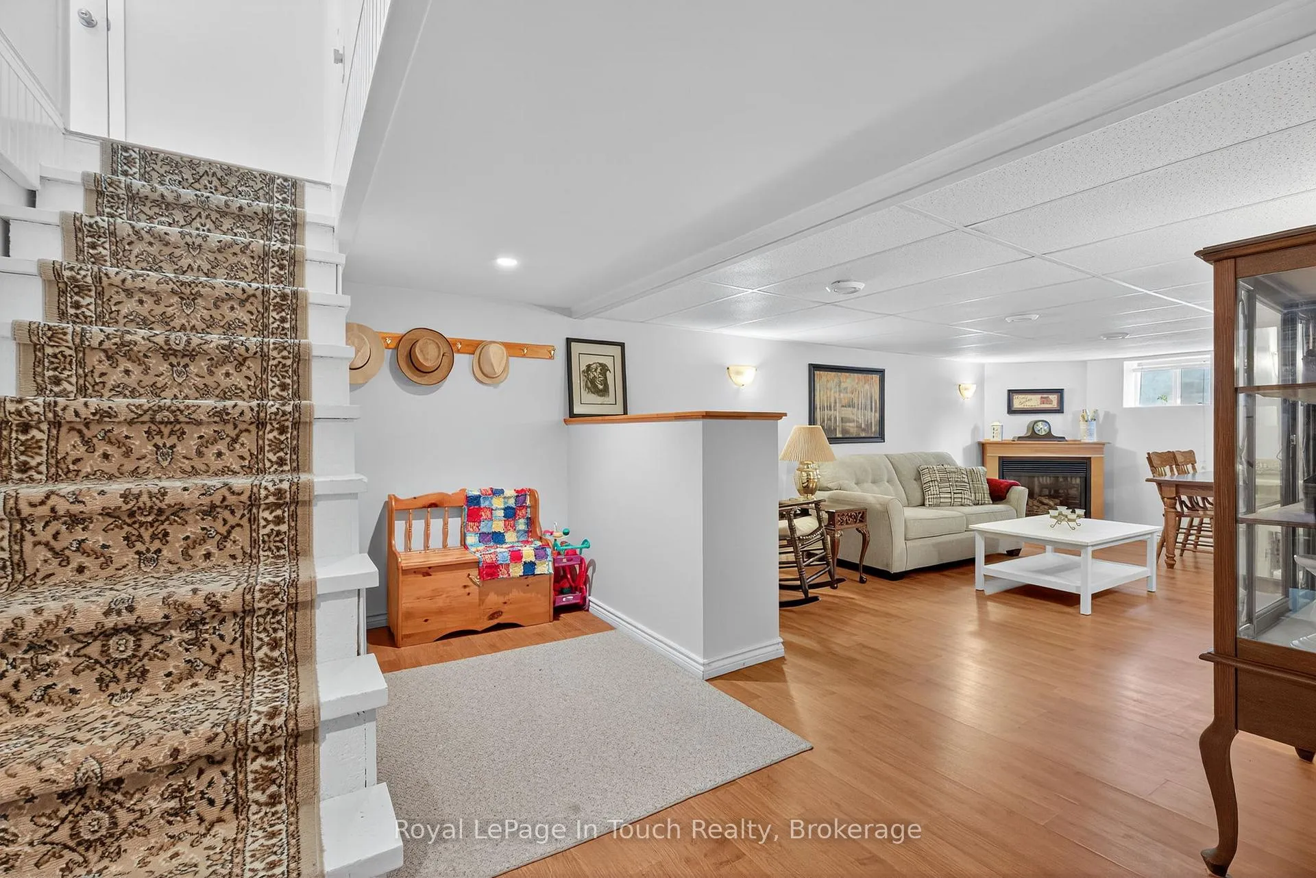 Photo 18 of 2519 Champlain Road, Tiny, Rural Tiny — HOMEH