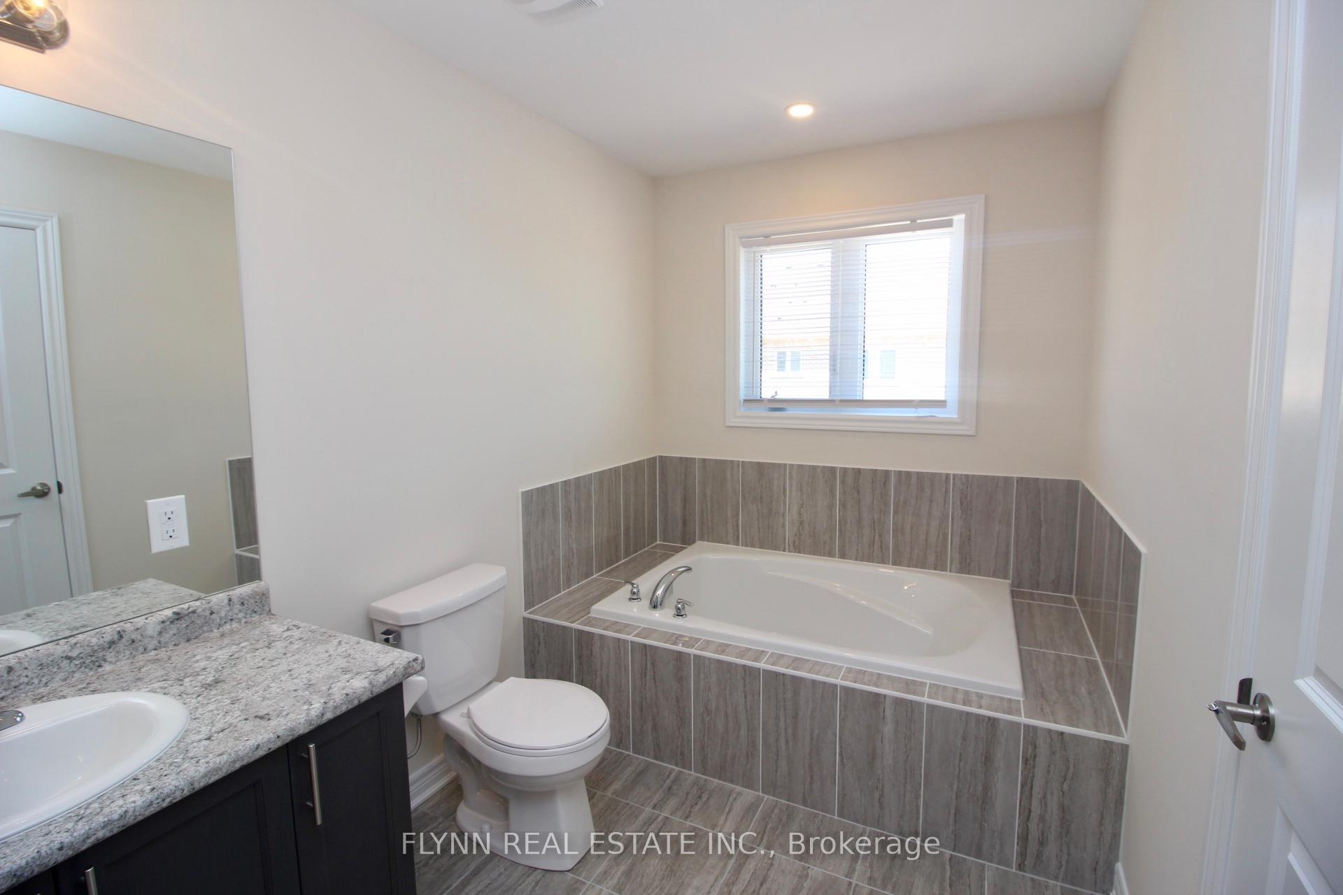 Photo 14 of 74 Harmony Way, Thorold, Rolling Meadows — HOMEH
