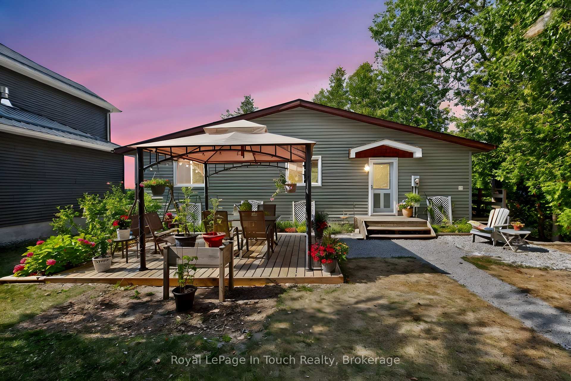 Photo 5 of 2519 Champlain Road, Tiny, Rural Tiny — HOMEH