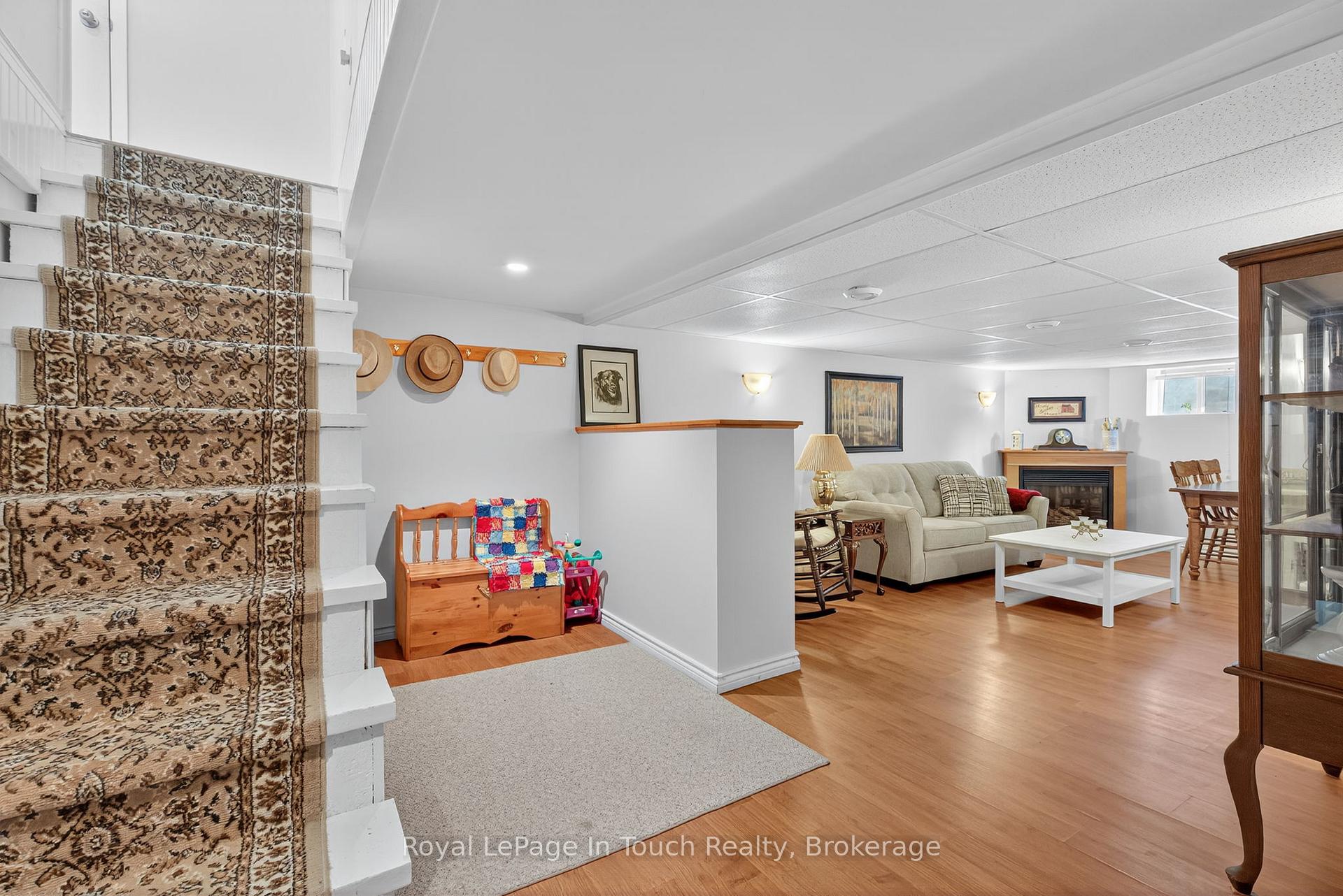 Photo 18 of 2519 Champlain Road, Tiny, Rural Tiny — HOMEH