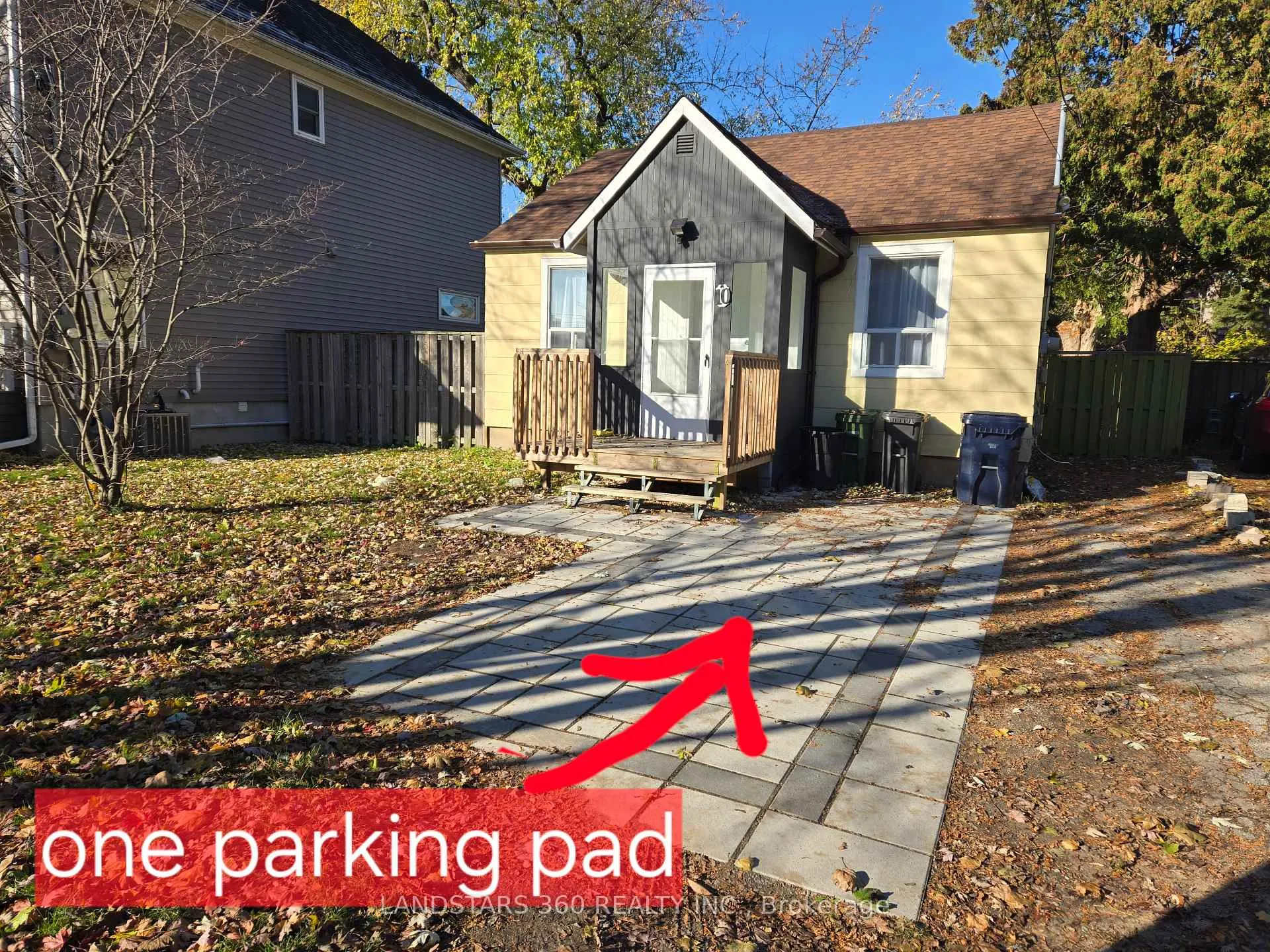 Photo 3 of 10 Warvet Crescent, Toronto, O'Connor-Parkview — HOMEH