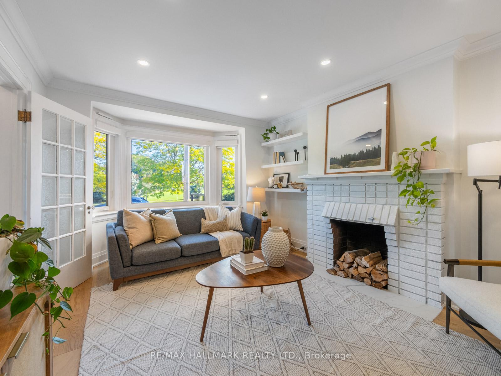 Photo 49 of 54 Avonlea Boulevard, Toronto, Crescent Town — HOMEH