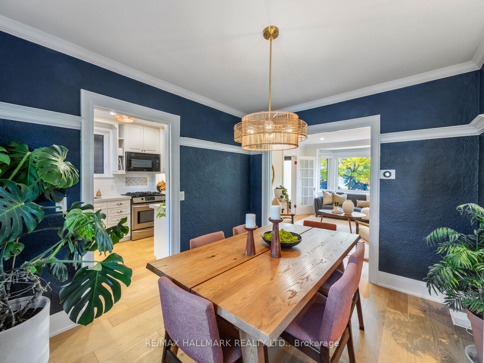 Photo 52 of 54 Avonlea Boulevard, Toronto, Crescent Town — HOMEH