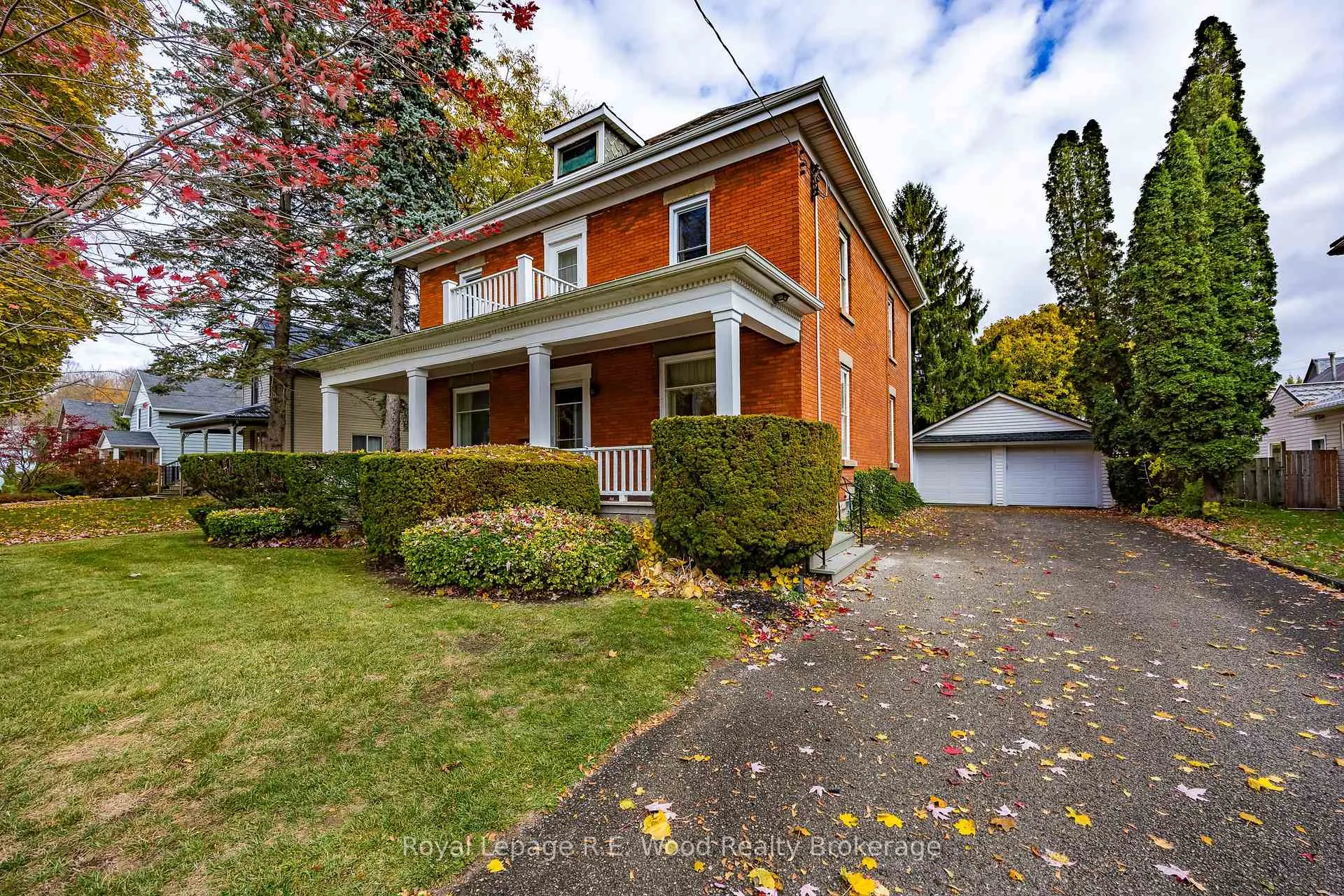 Photo 2 of 48 Lisgar Avenue, Tillsonburg — HOMEH