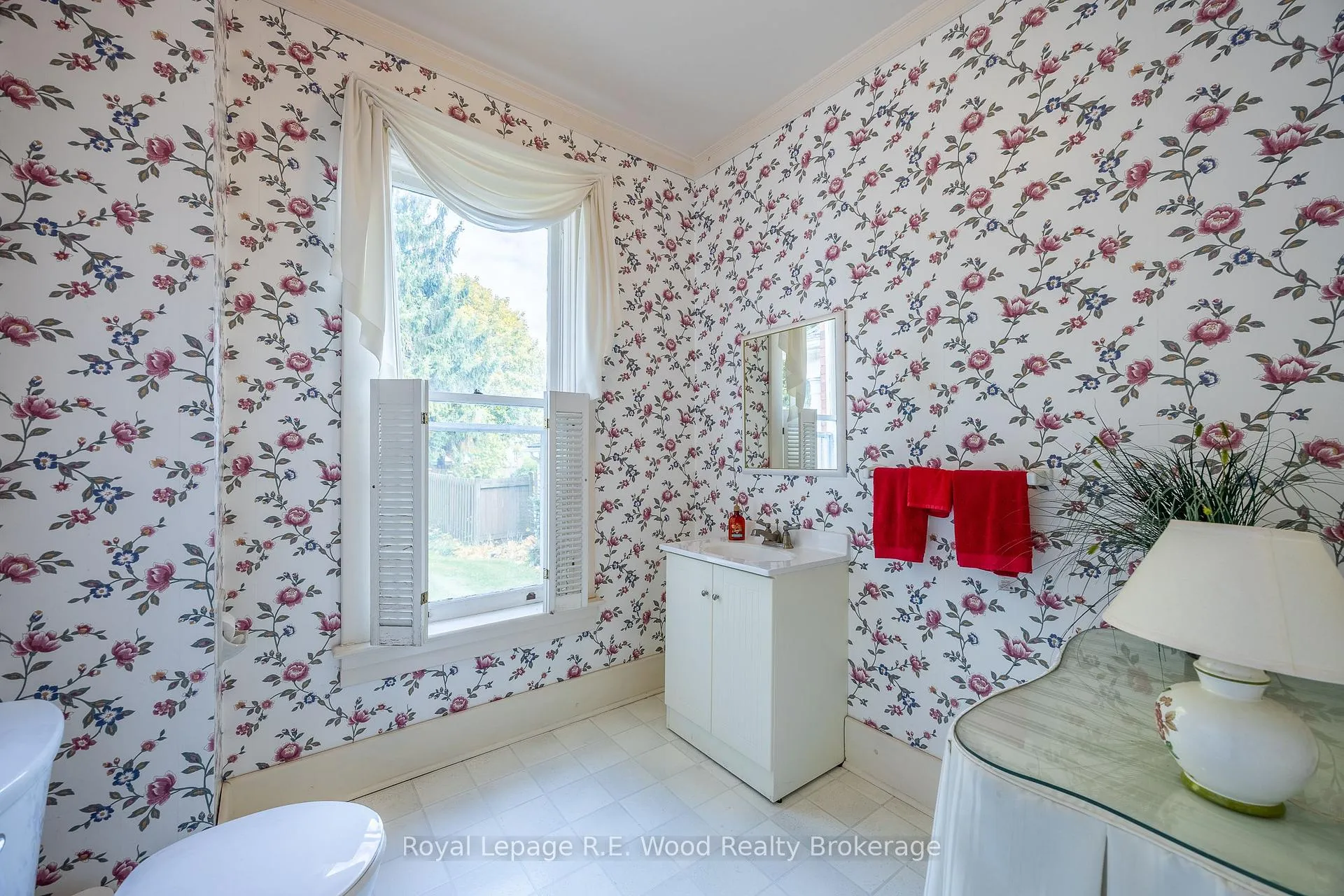 Photo 14 of 48 Lisgar Avenue, Tillsonburg — HOMEH