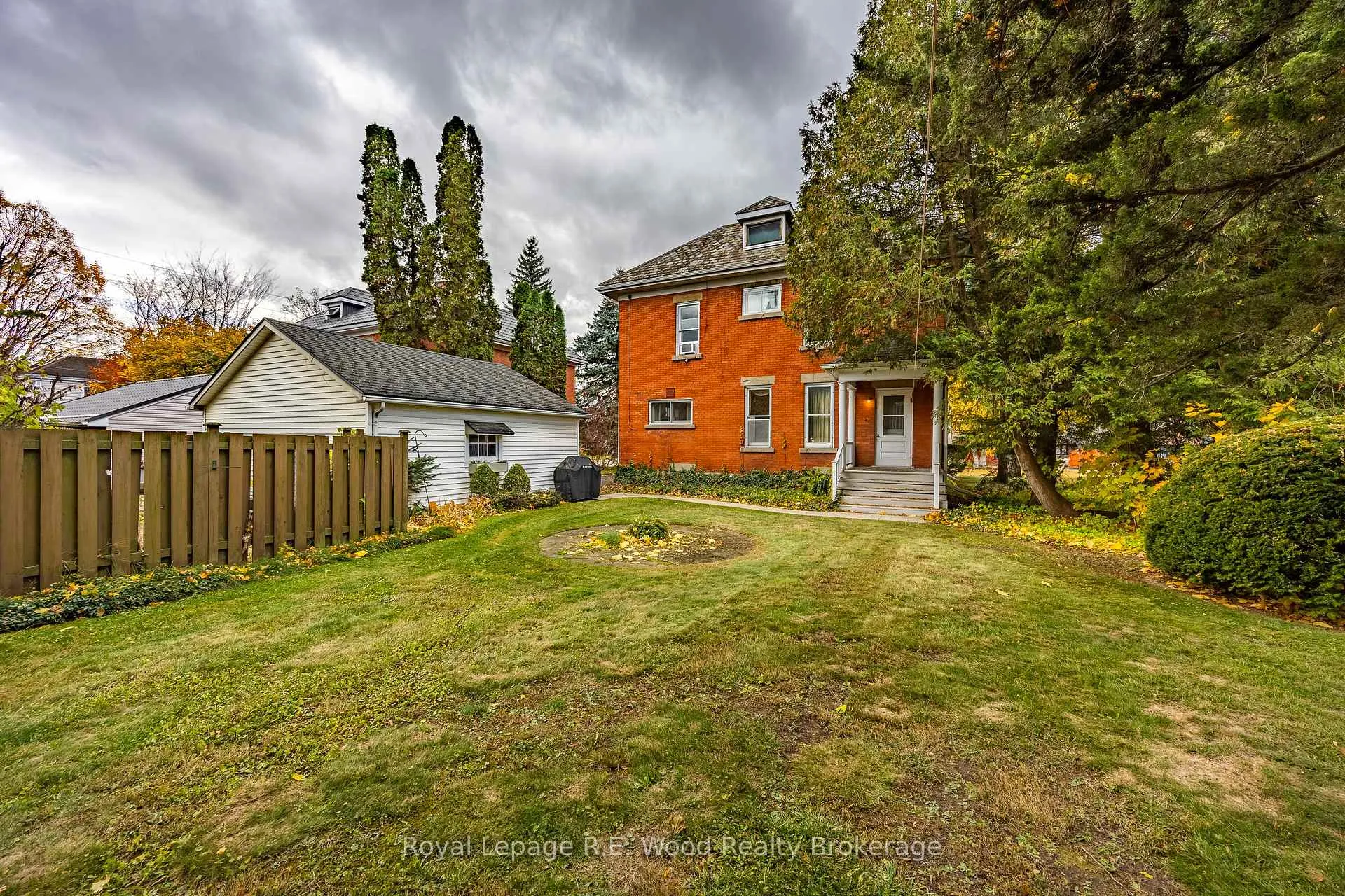 Photo 40 of 48 Lisgar Avenue, Tillsonburg — HOMEH