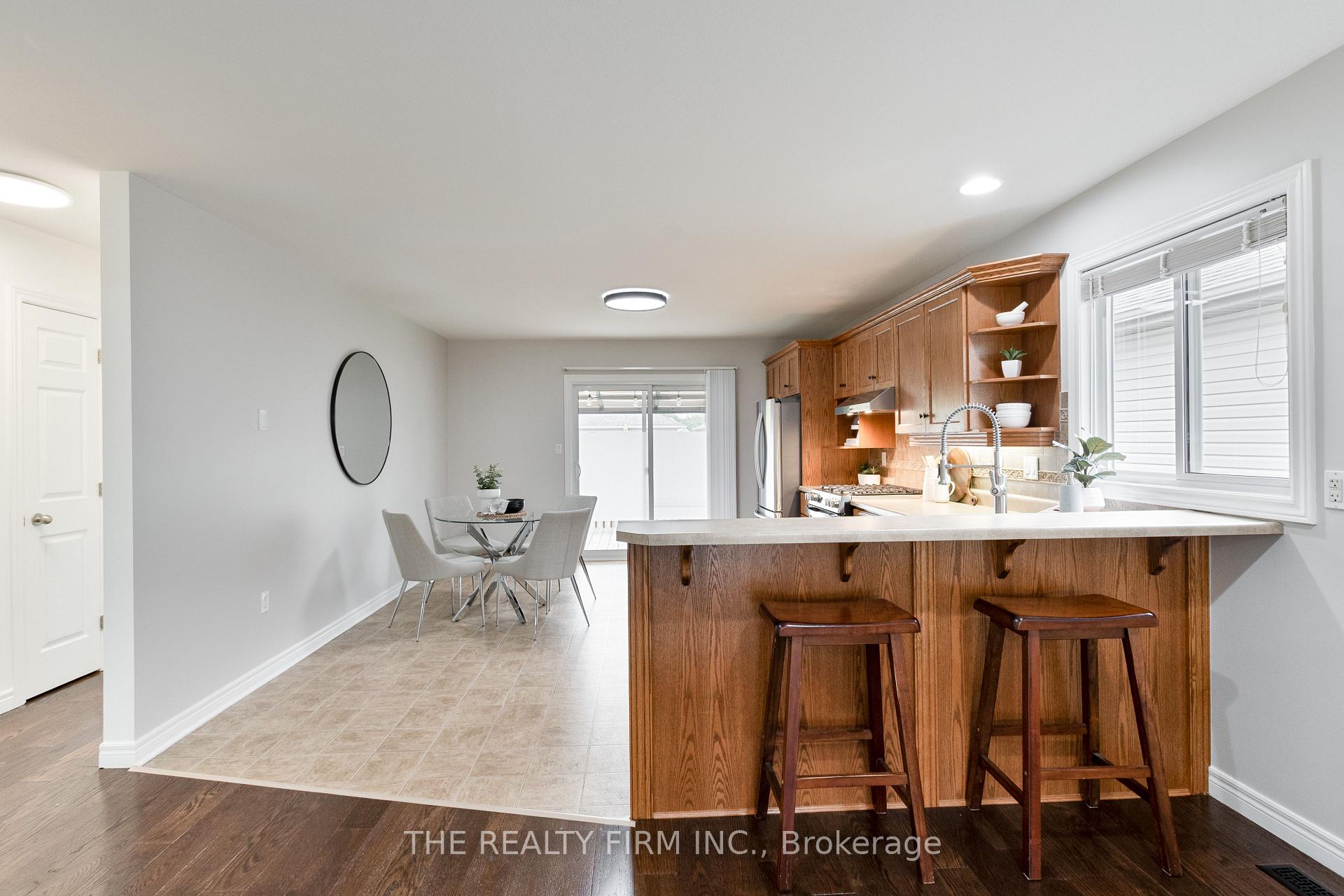 Photo 7 of 73 Bridle Path, Strathroy-Caradoc, SW — HOMEH