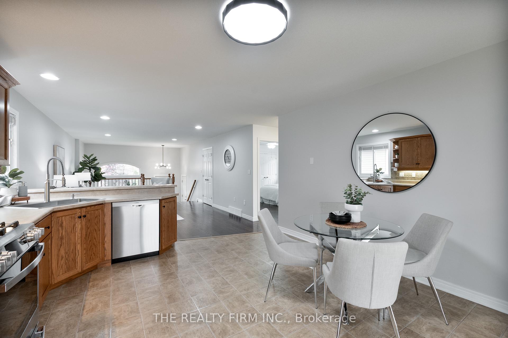 Photo 11 of 73 Bridle Path, Strathroy-Caradoc, SW — HOMEH