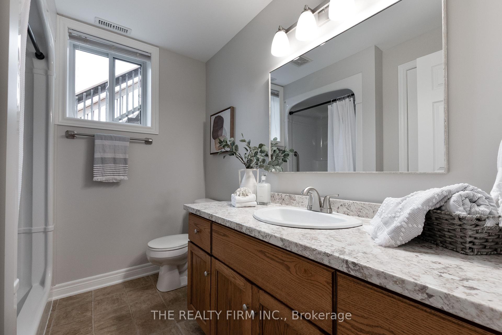 Photo 23 of 73 Bridle Path, Strathroy-Caradoc, SW — HOMEH