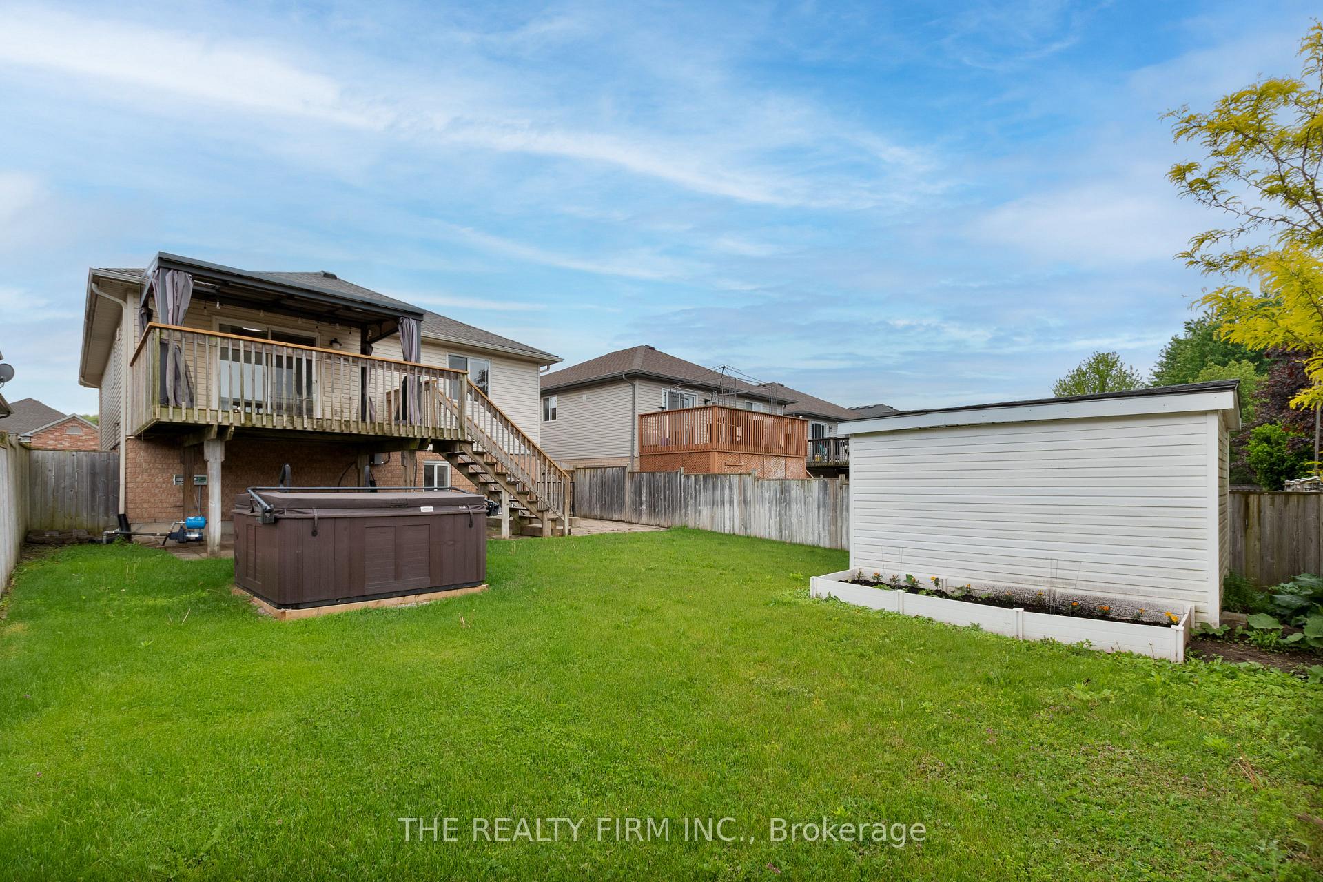 Photo 31 of 73 Bridle Path, Strathroy-Caradoc, SW — HOMEH