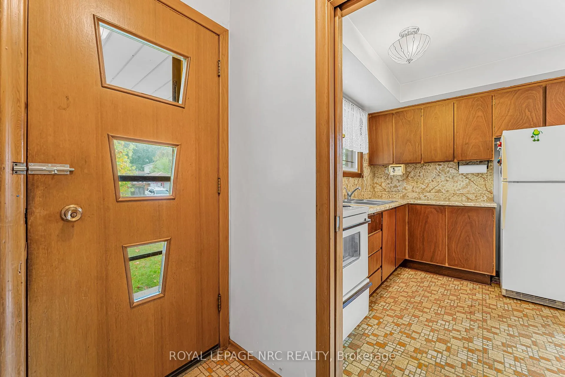 Photo 8 of 269 Rainbow Drive, Hamilton, Corman — HOMEH