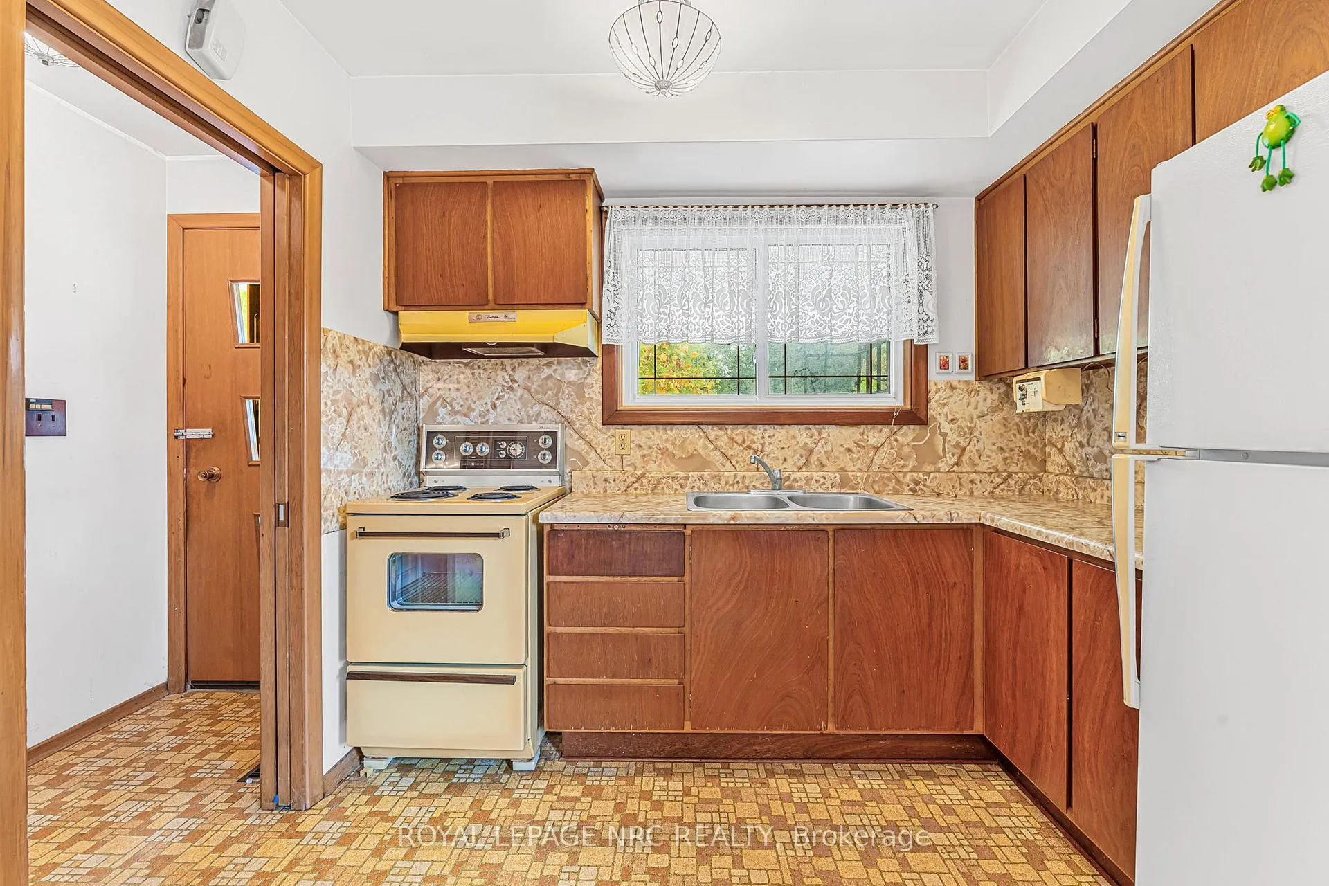 Photo 12 of 269 Rainbow Drive, Hamilton, Corman — HOMEH