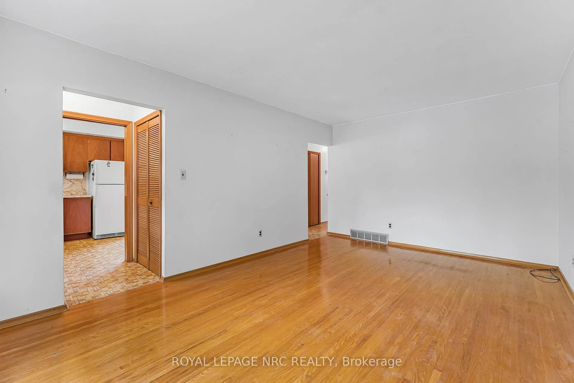 Photo 15 of 269 Rainbow Drive, Hamilton, Corman — HOMEH