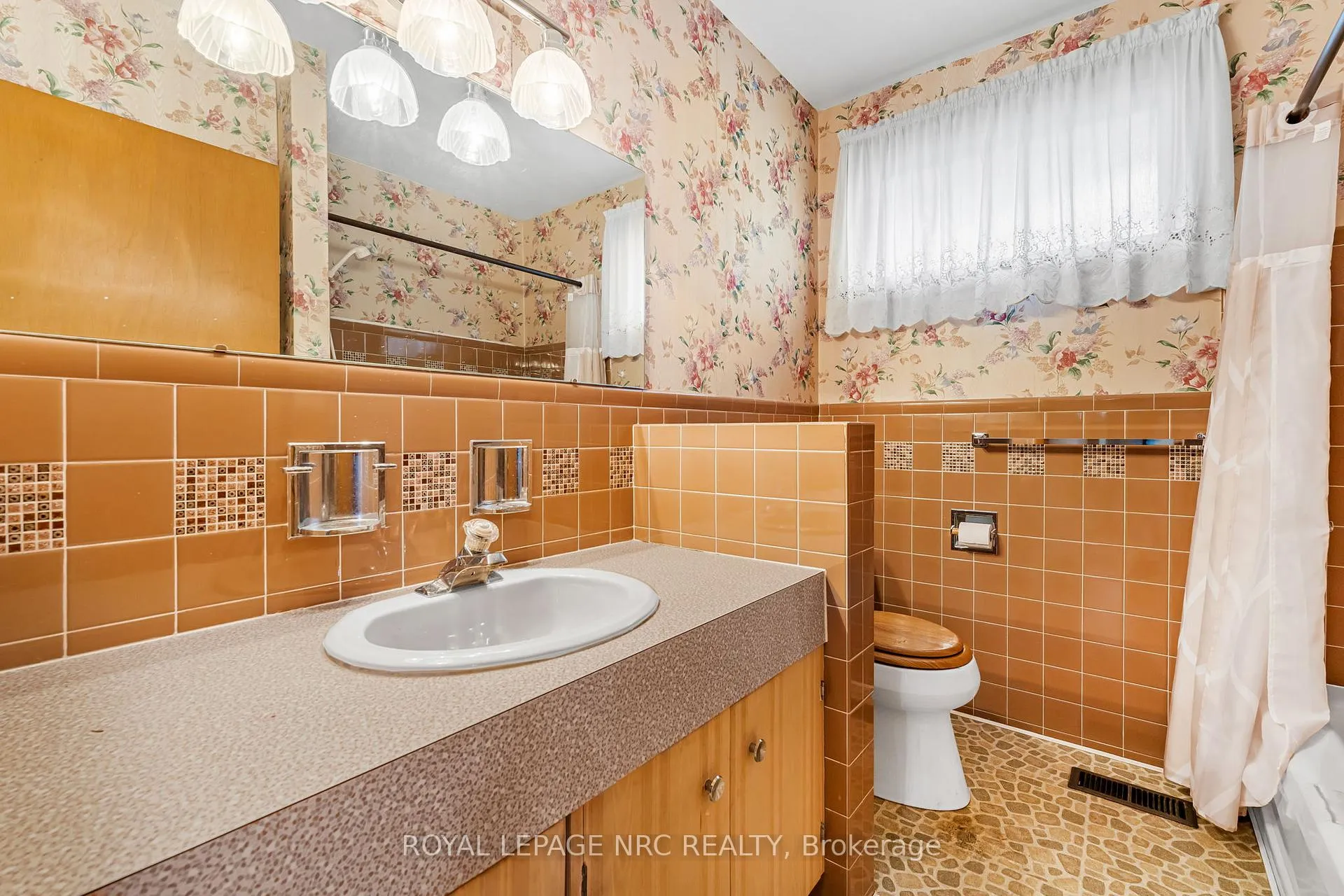Photo 22 of 269 Rainbow Drive, Hamilton, Corman — HOMEH
