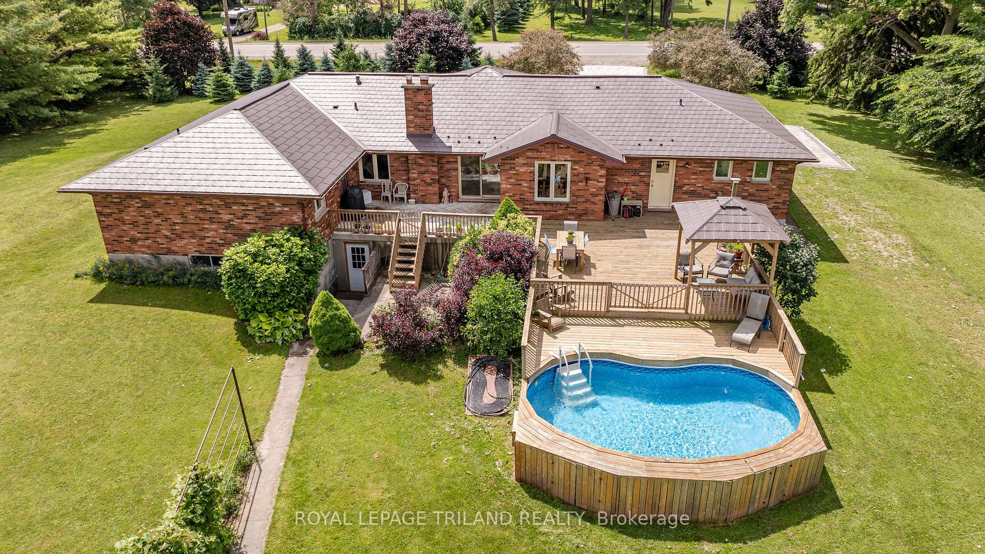 Photo 1 of 5172 Dundas Street, Thames Centre, Rural Thames Centre — HOMEH