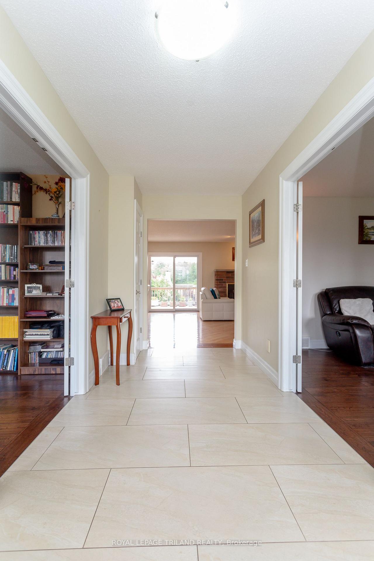 Photo 5 of 5172 Dundas Street, Thames Centre, Rural Thames Centre — HOMEH
