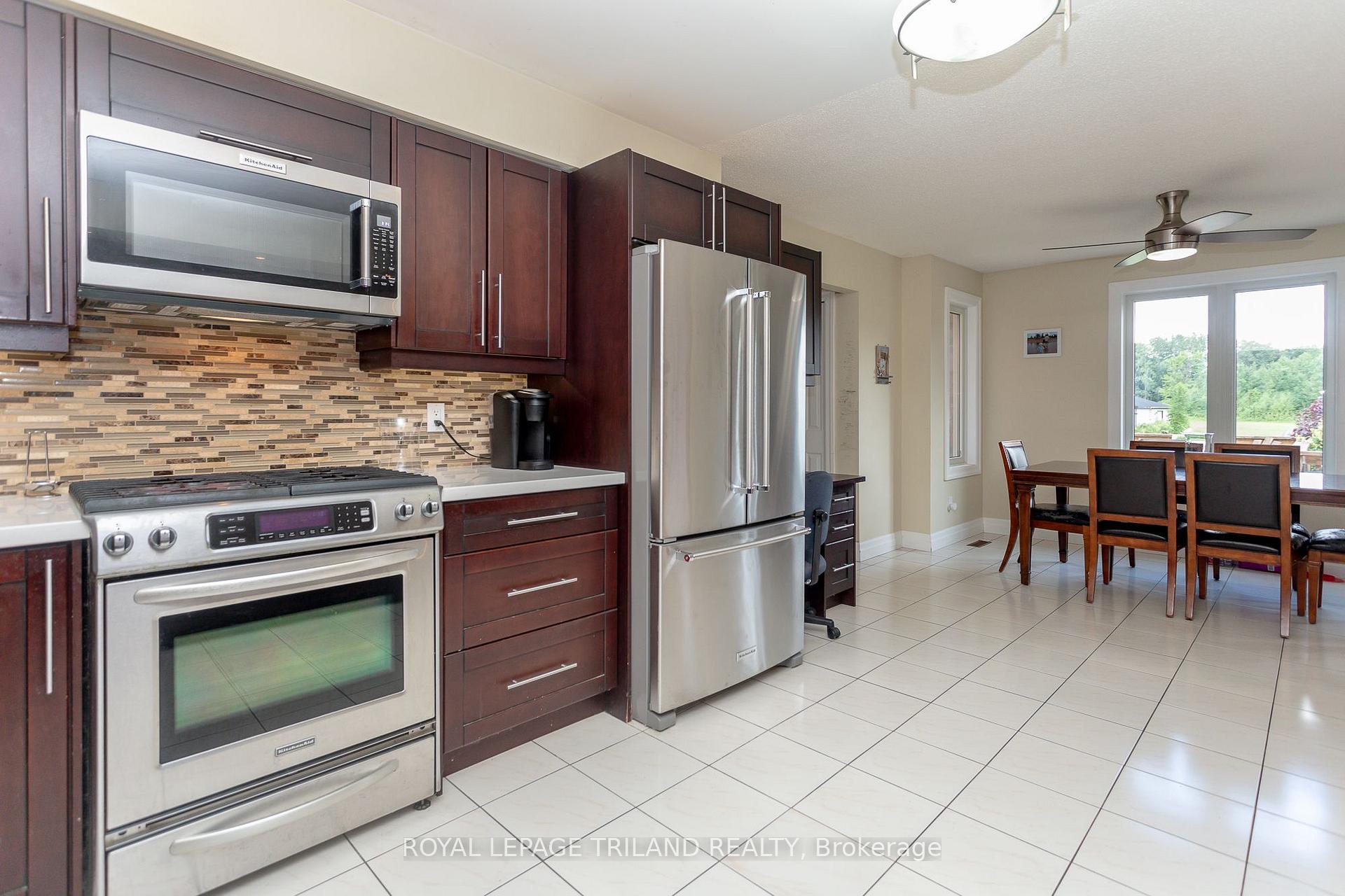 Photo 11 of 5172 Dundas Street, Thames Centre, Rural Thames Centre — HOMEH