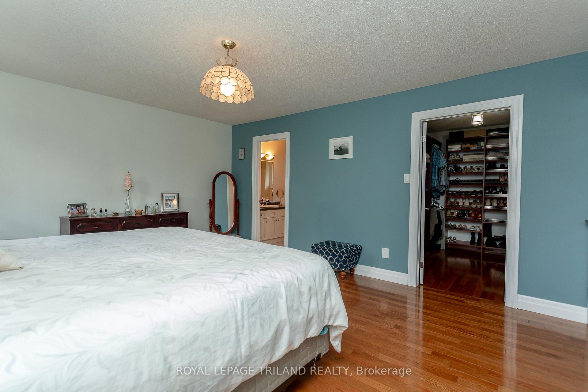 Photo 18 of 5172 Dundas Street, Thames Centre, Rural Thames Centre — HOMEH