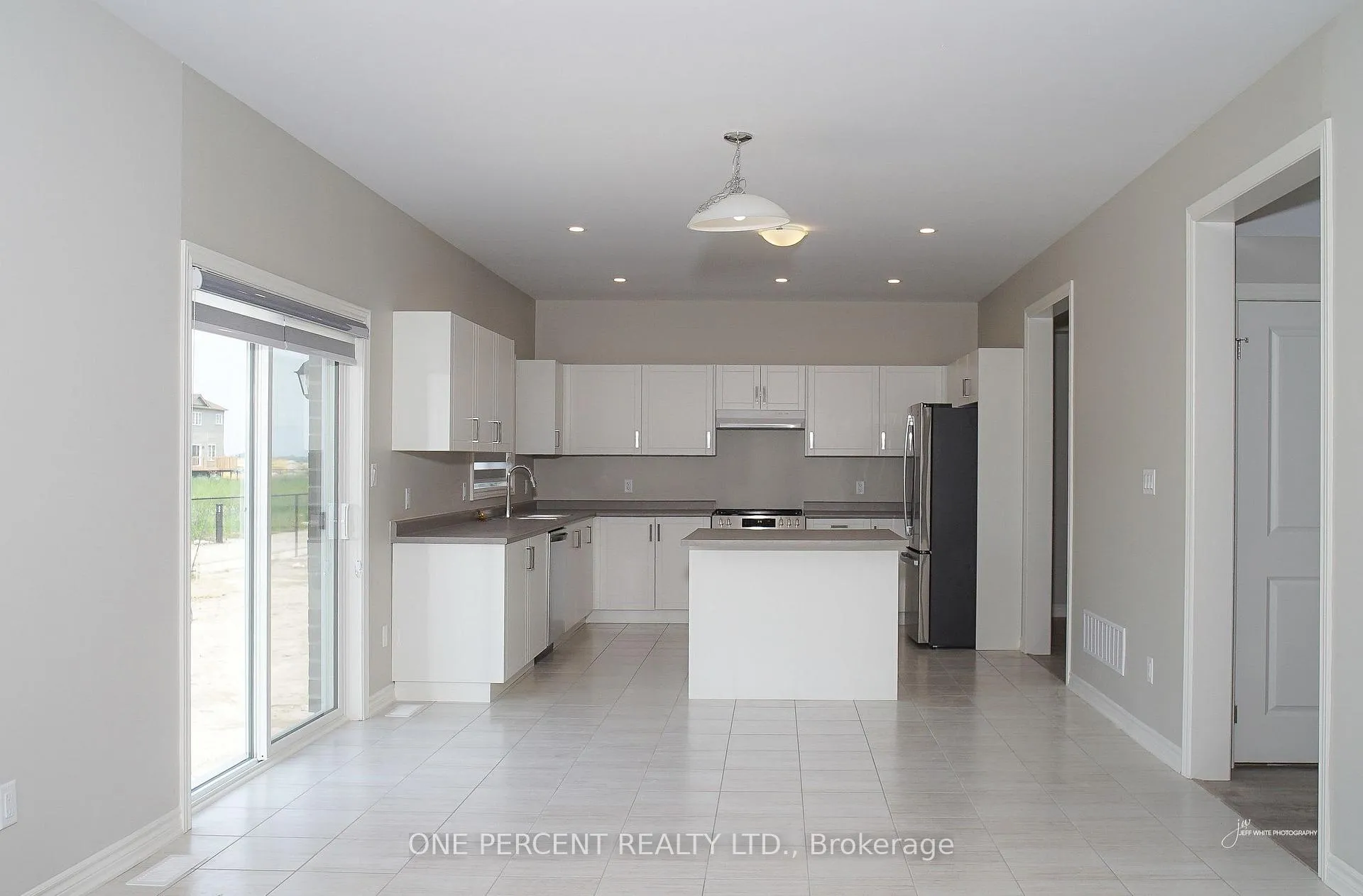 Photo 6 of 242 Springfield Crescent, Clearview, Stayner — HOMEH