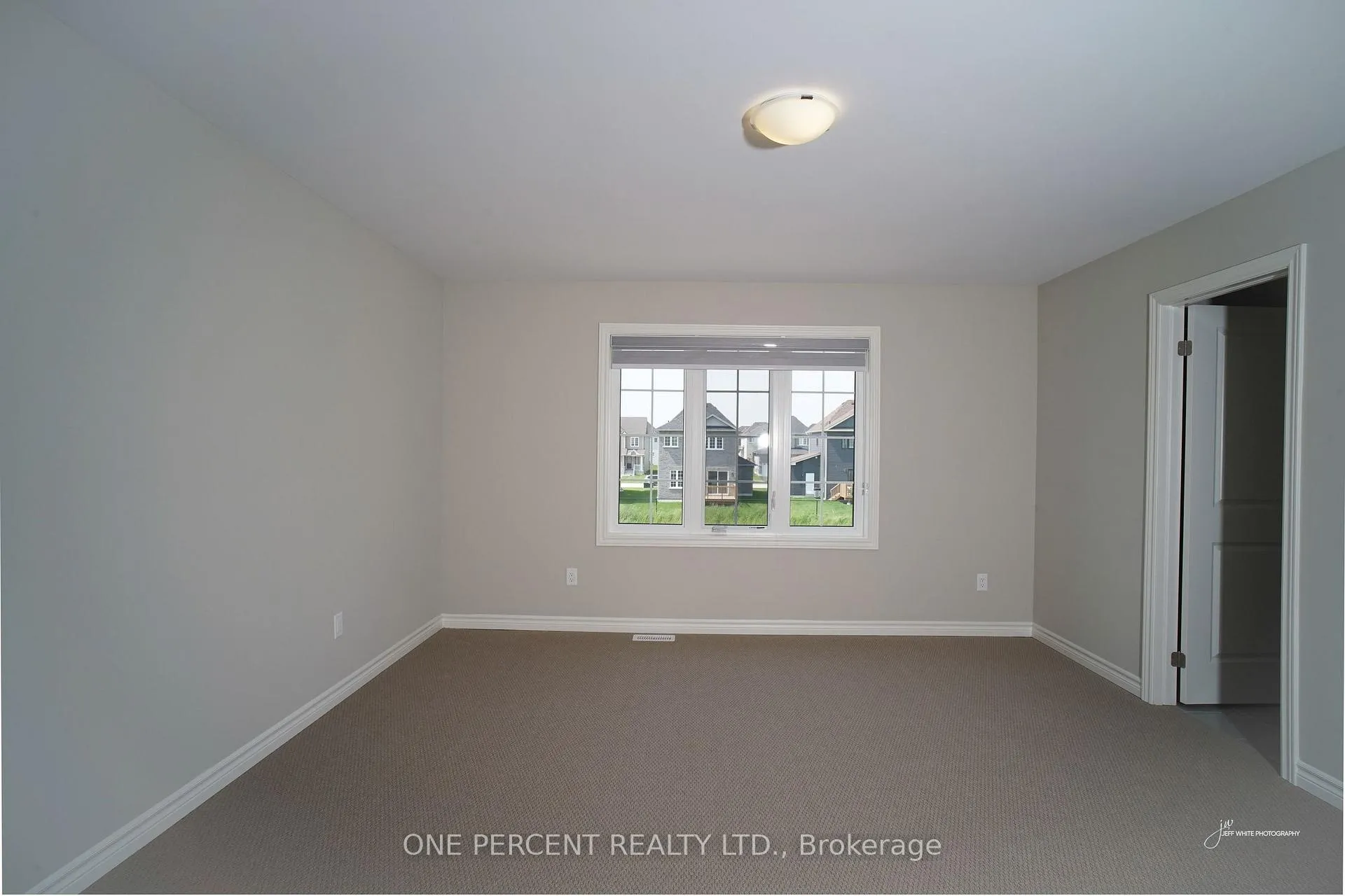 Photo 9 of 242 Springfield Crescent, Clearview, Stayner — HOMEH