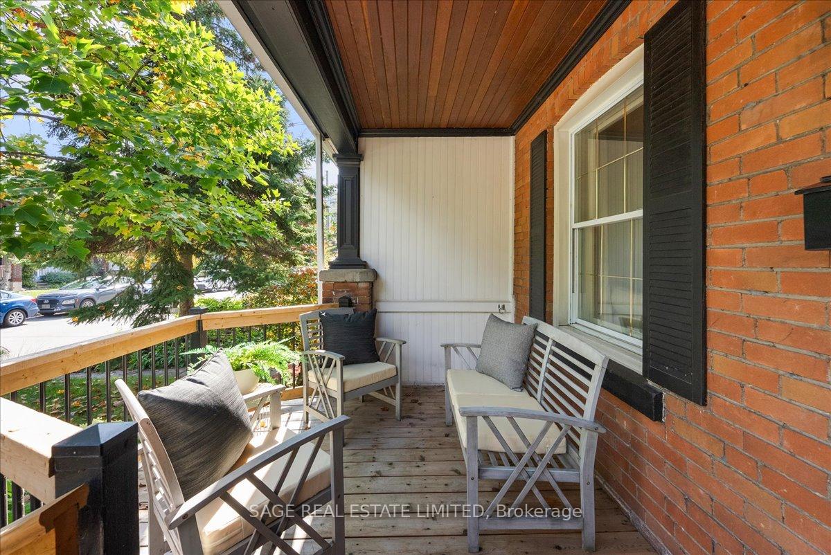 Photo 2 of 28 Pickering Street, Toronto, East End-Danforth — HOMEH
