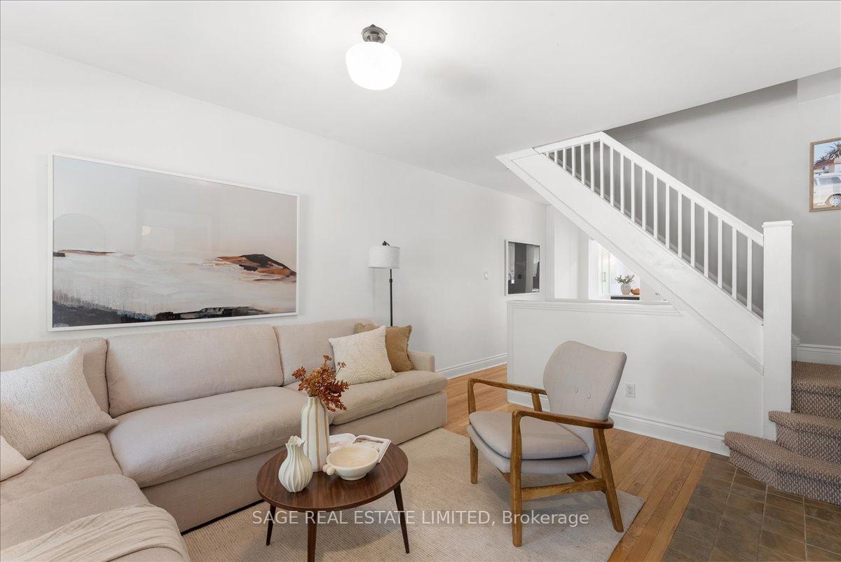 Photo 4 of 28 Pickering Street, Toronto, East End-Danforth — HOMEH