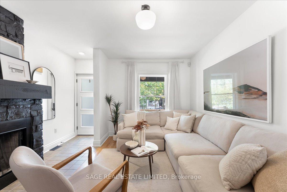 Photo 5 of 28 Pickering Street, Toronto, East End-Danforth — HOMEH