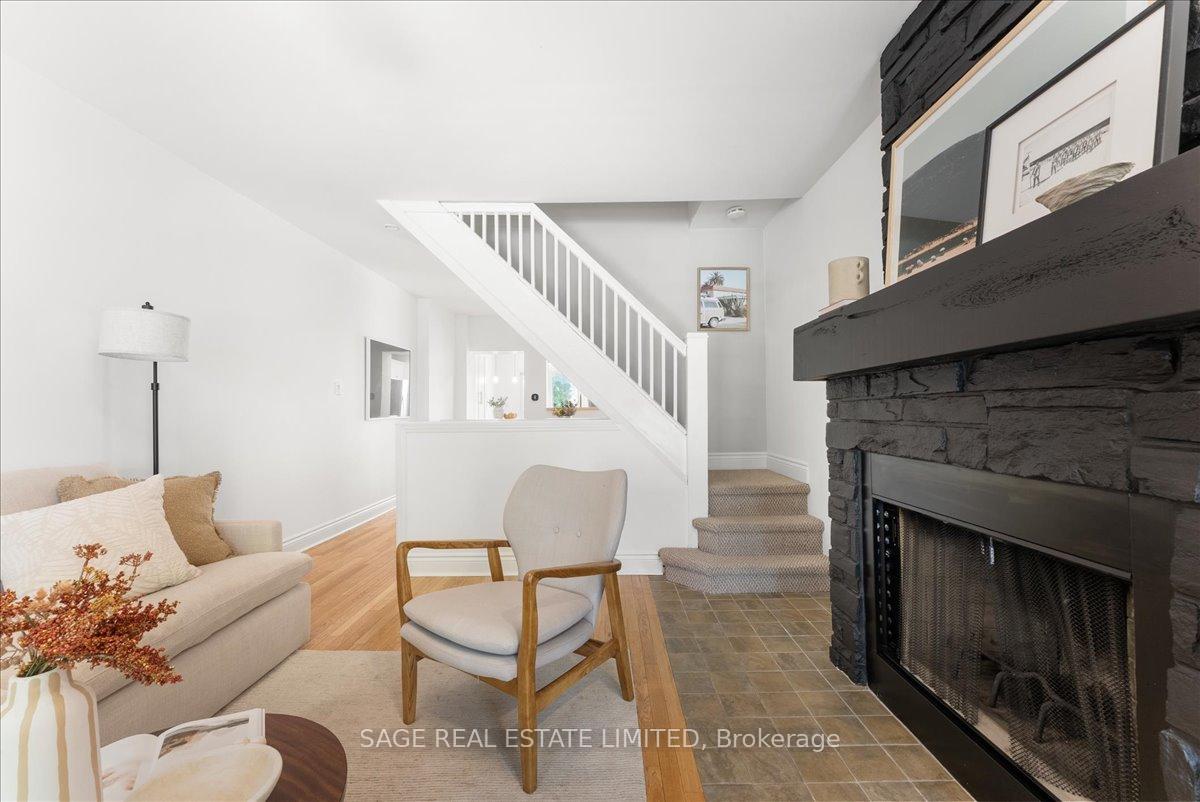 Photo 6 of 28 Pickering Street, Toronto, East End-Danforth — HOMEH