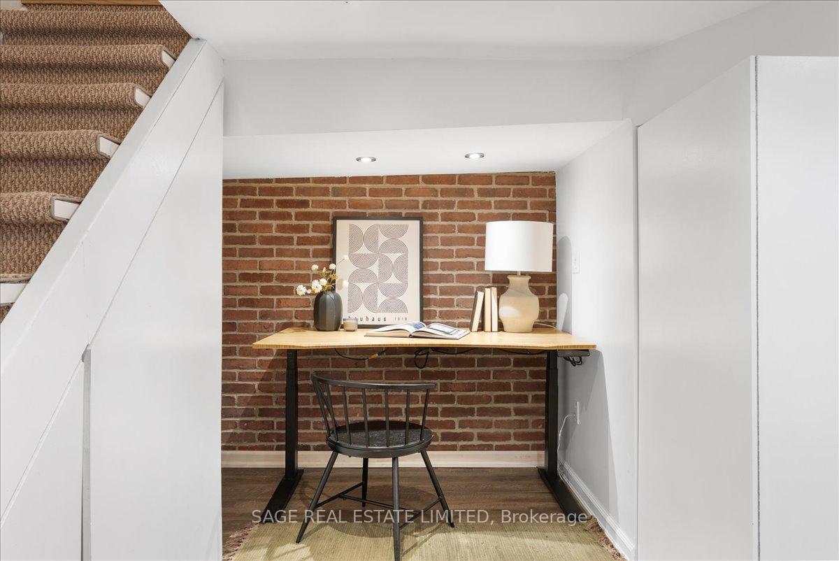 Photo 33 of 28 Pickering Street, Toronto, East End-Danforth — HOMEH