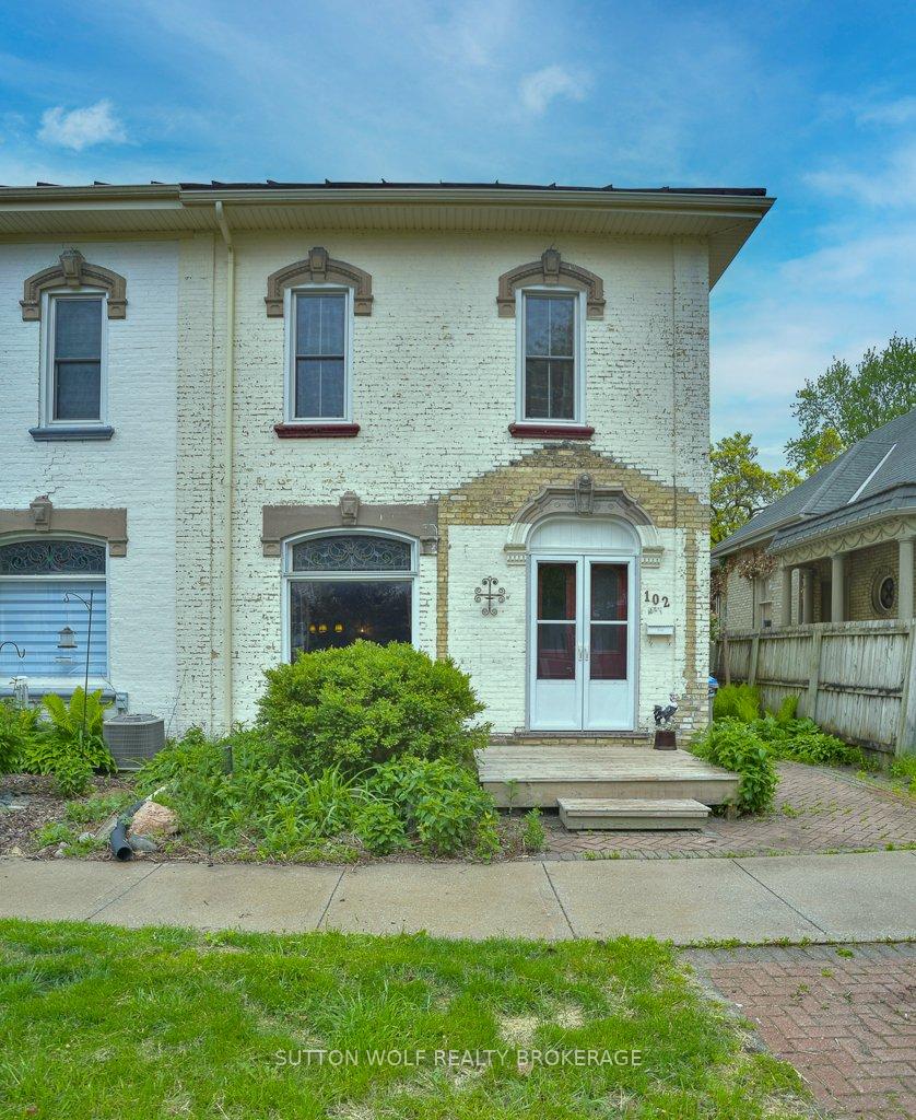 Photo 2 of 102 Front Street W, Strathroy-Caradoc, NW — HOMEH