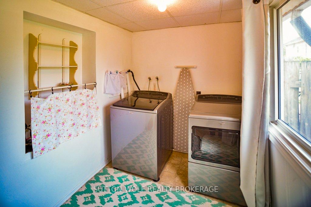 Photo 14 of 102 Front Street W, Strathroy-Caradoc, NW — HOMEH