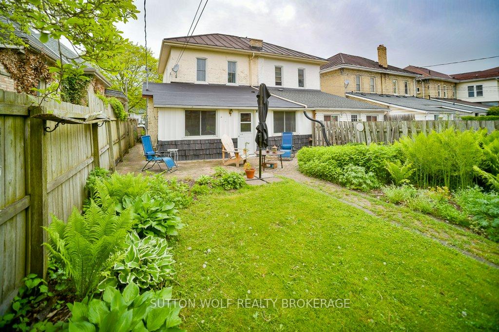 Photo 25 of 102 Front Street W, Strathroy-Caradoc, NW — HOMEH