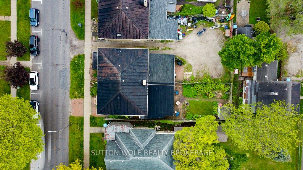 Photo 29 of 102 Front Street W, Strathroy-Caradoc, NW — HOMEH