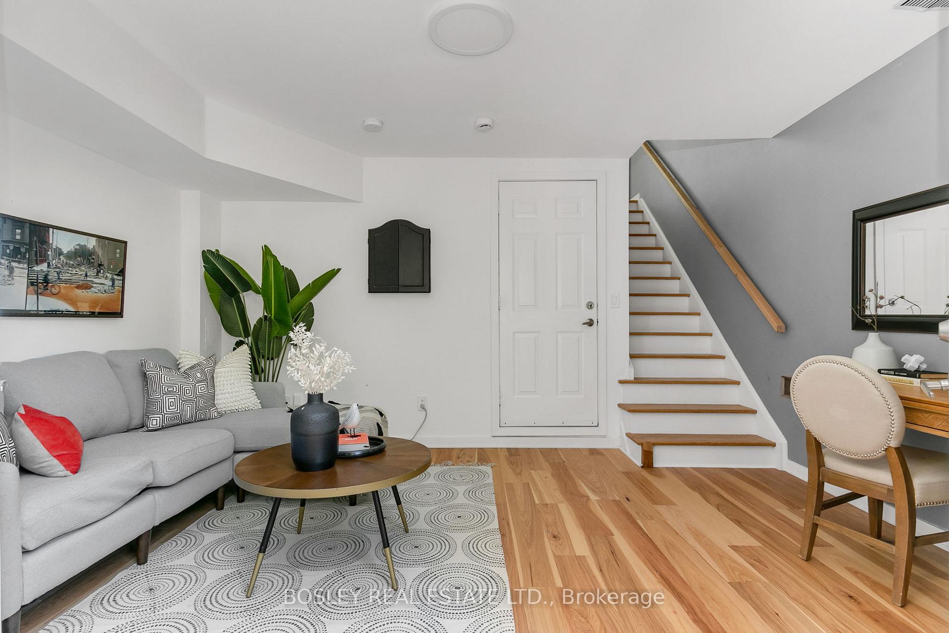 Photo 36 of 9 Agnes Lane, Toronto, Greenwood-Coxwell — HOMEH