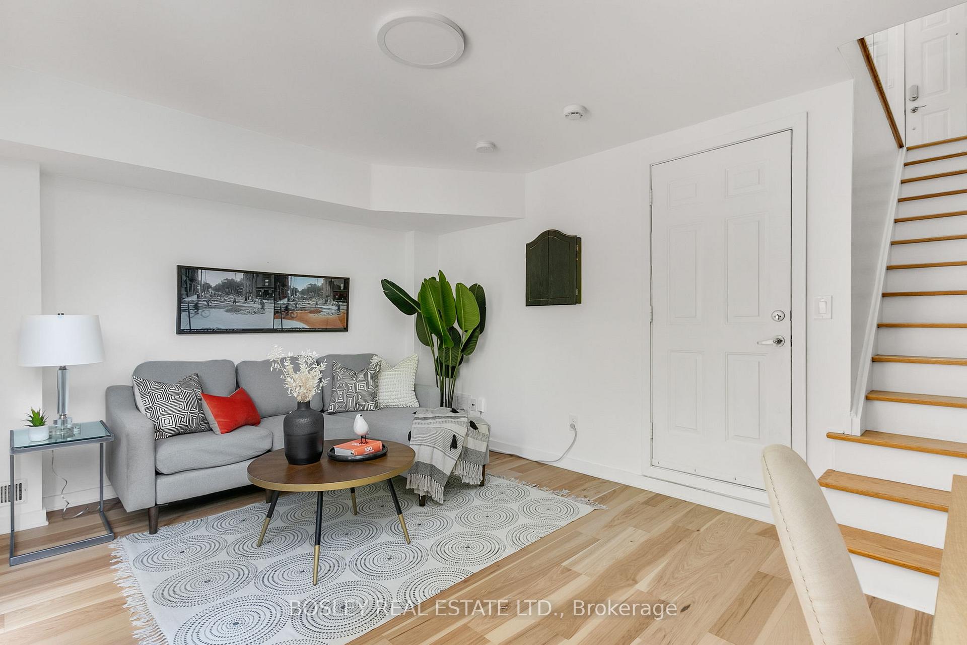 Photo 37 of 9 Agnes Lane, Toronto, Greenwood-Coxwell — HOMEH