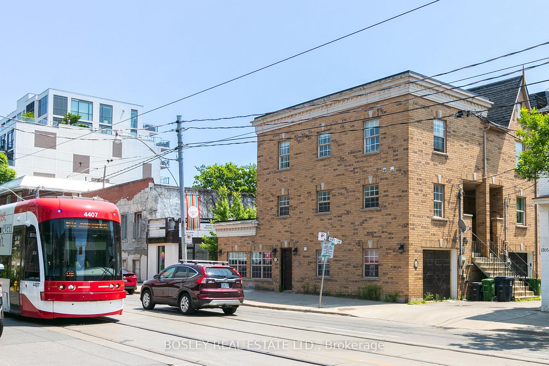 Photo 45 of 9 Agnes Lane, Toronto, Greenwood-Coxwell — HOMEH