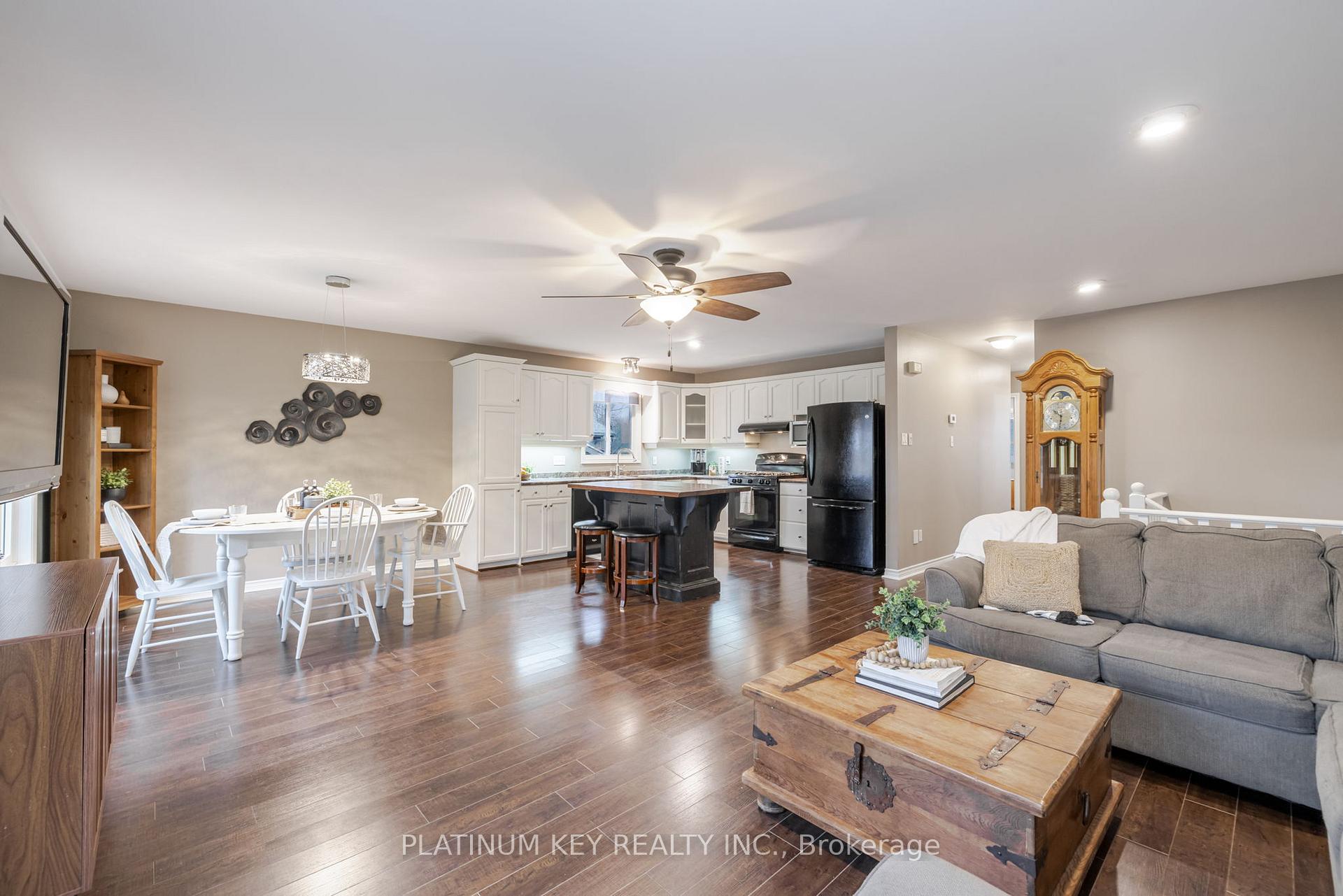 Photo 9 of 2245 Trillium Way, Strathroy-Caradoc, Mount Brydges — HOMEH