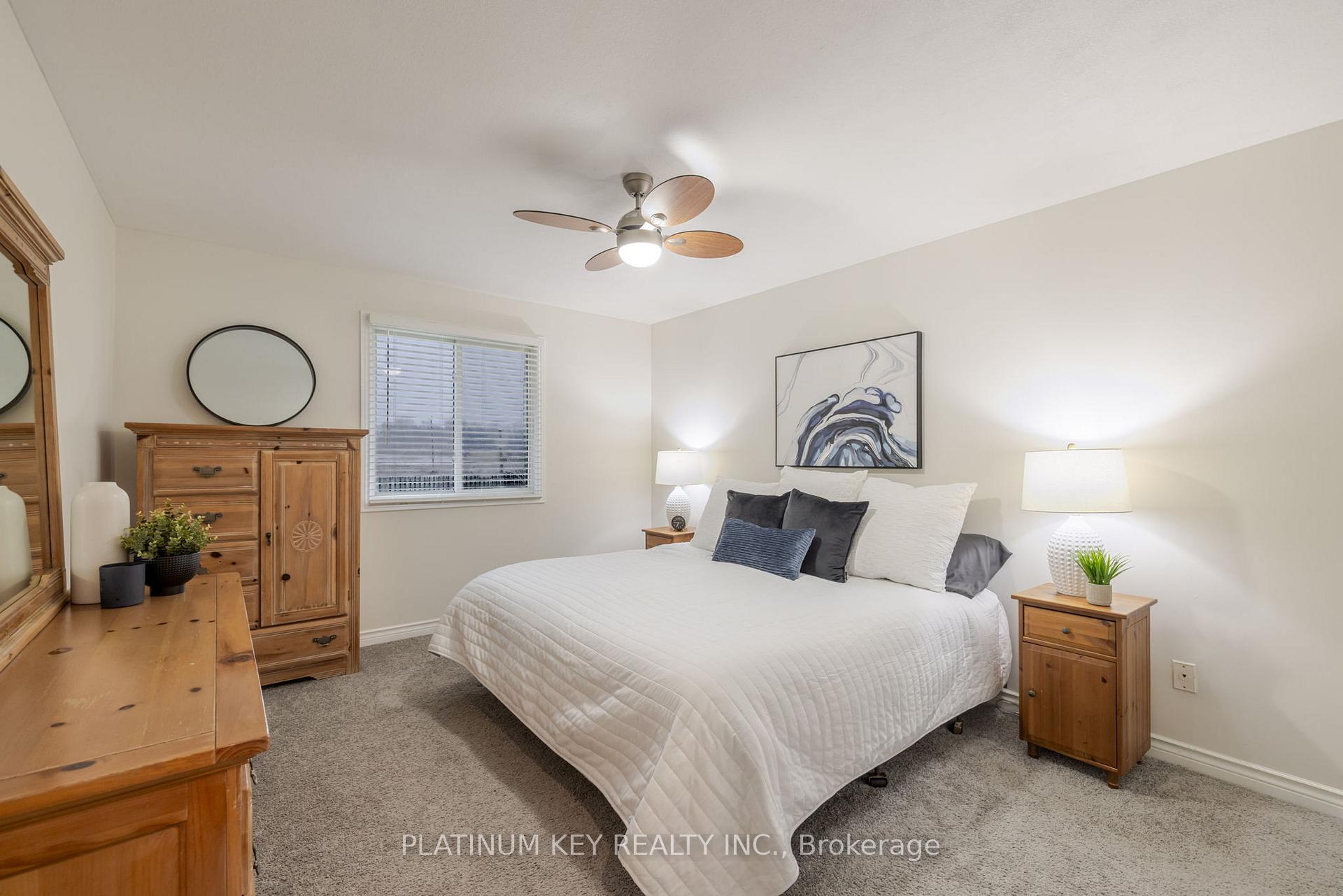 Photo 16 of 2245 Trillium Way, Strathroy-Caradoc, Mount Brydges — HOMEH