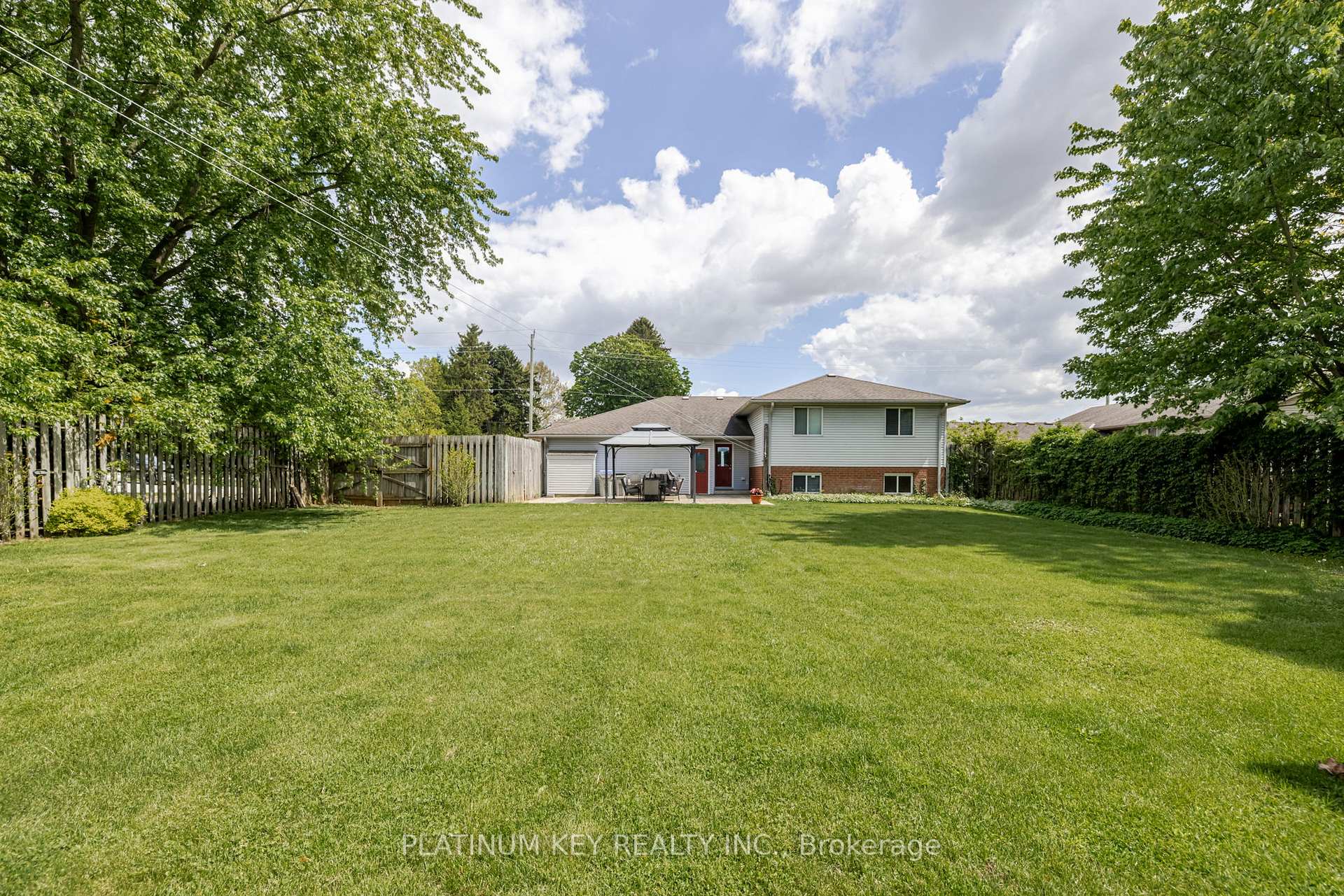 Photo 31 of 2245 Trillium Way, Strathroy-Caradoc, Mount Brydges — HOMEH