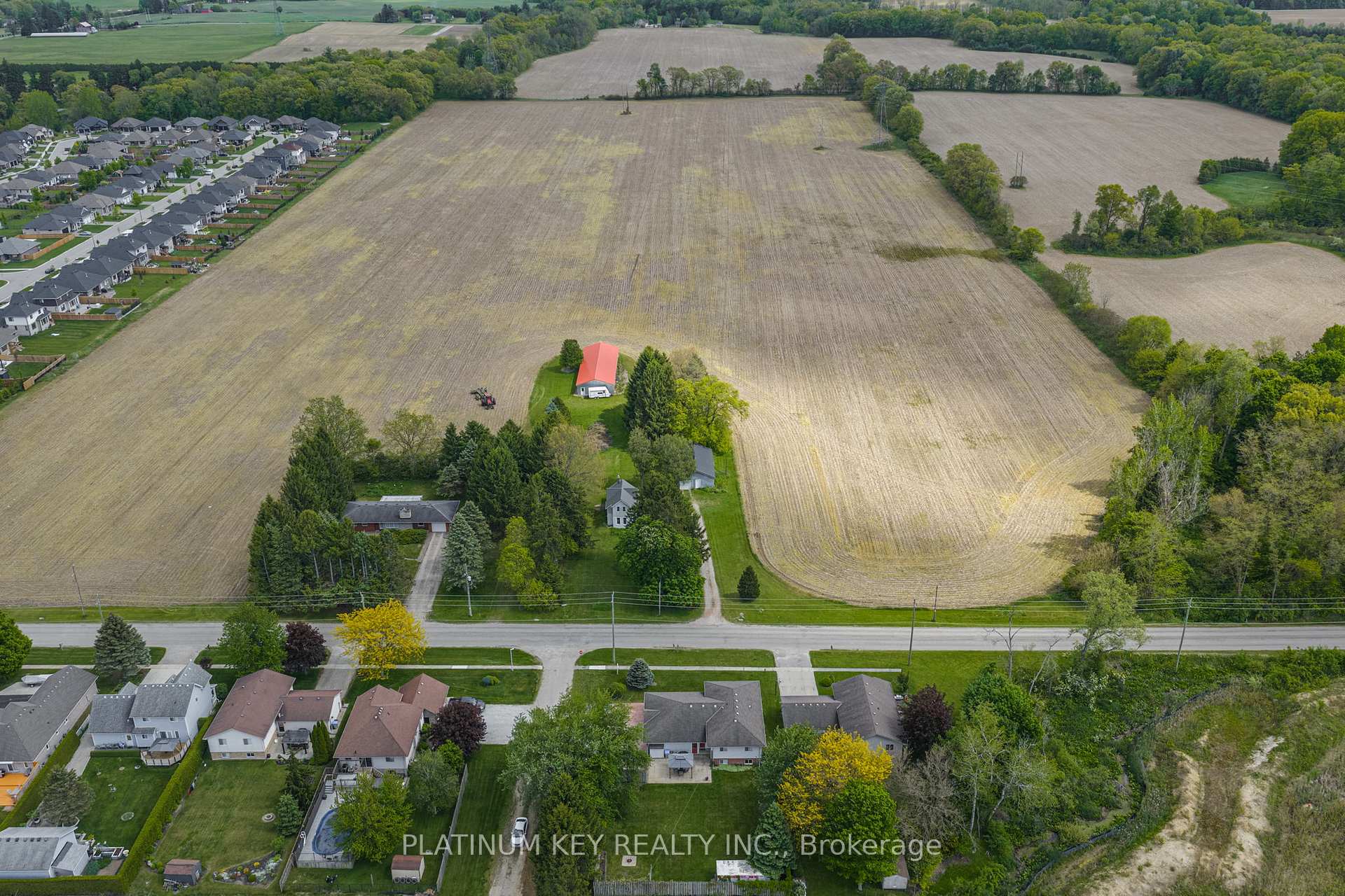Photo 38 of 2245 Trillium Way, Strathroy-Caradoc, Mount Brydges — HOMEH